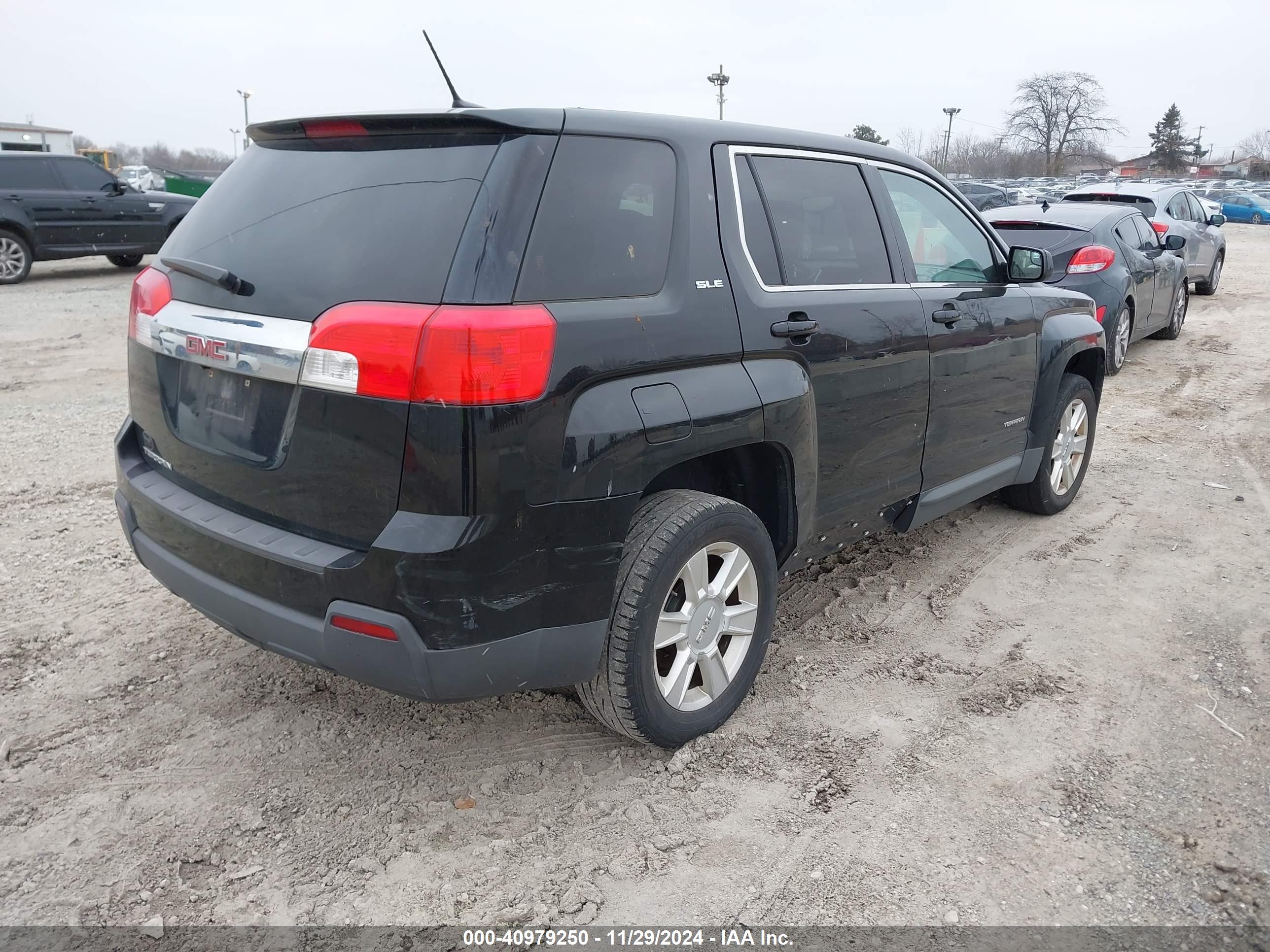 GMC TERRAIN image 4