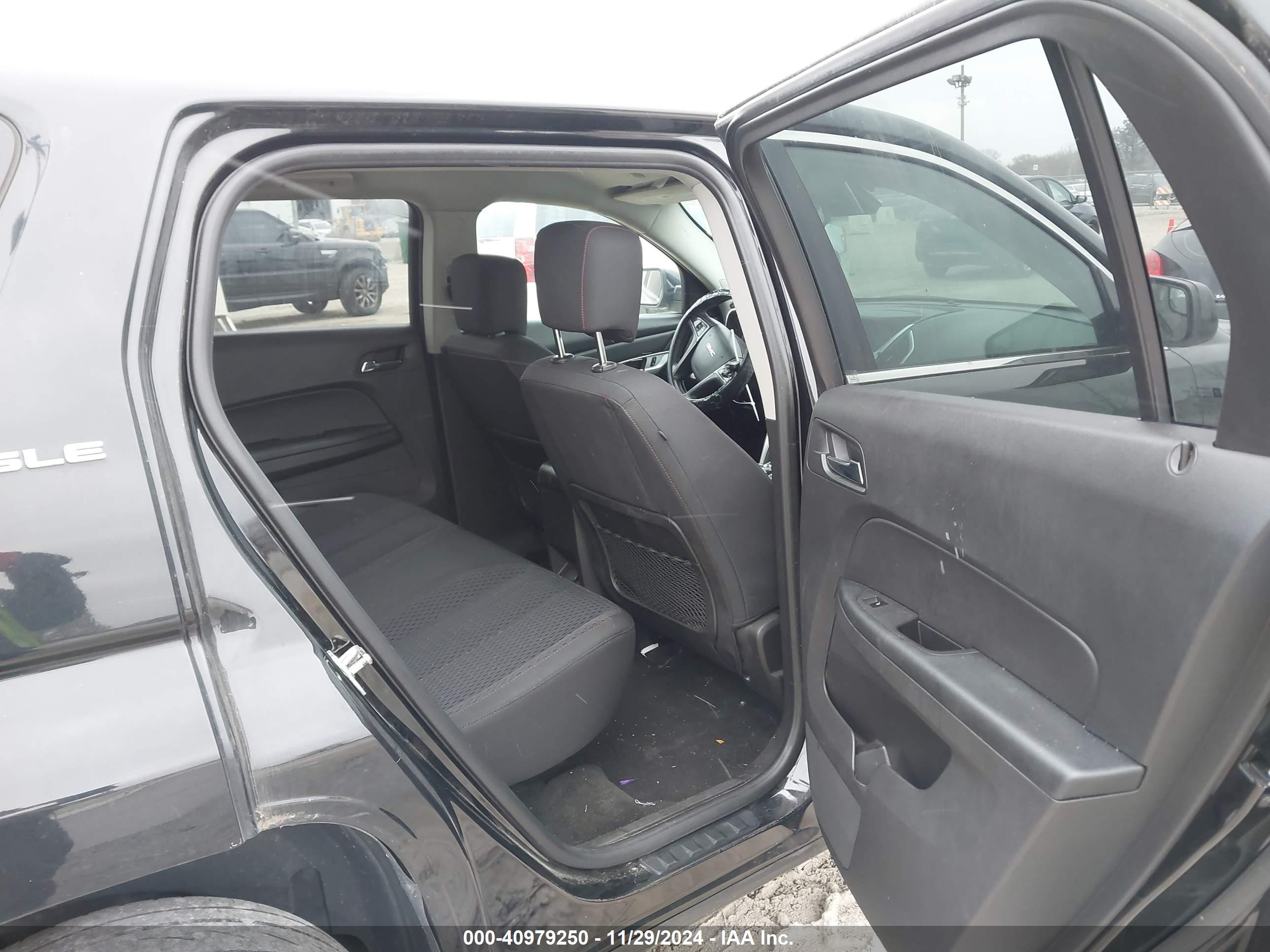 GMC TERRAIN image 8