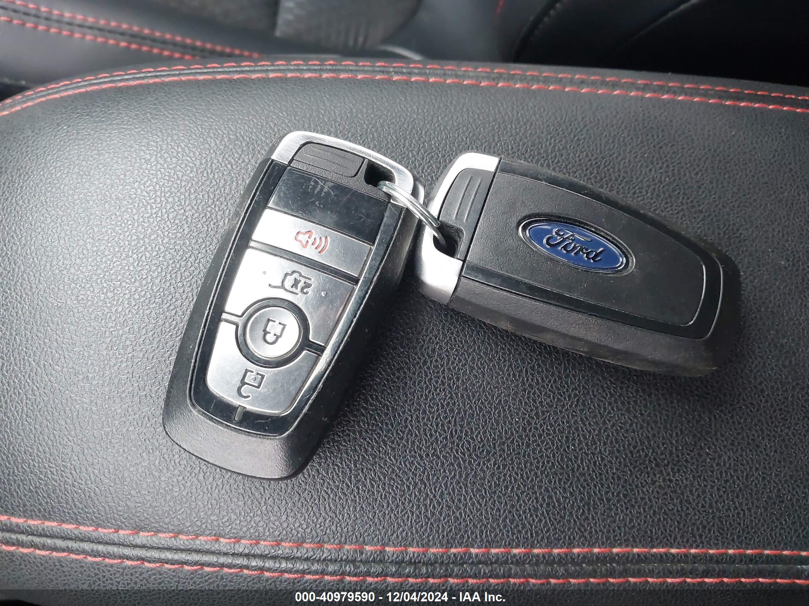 FORD ESCAPE image 11