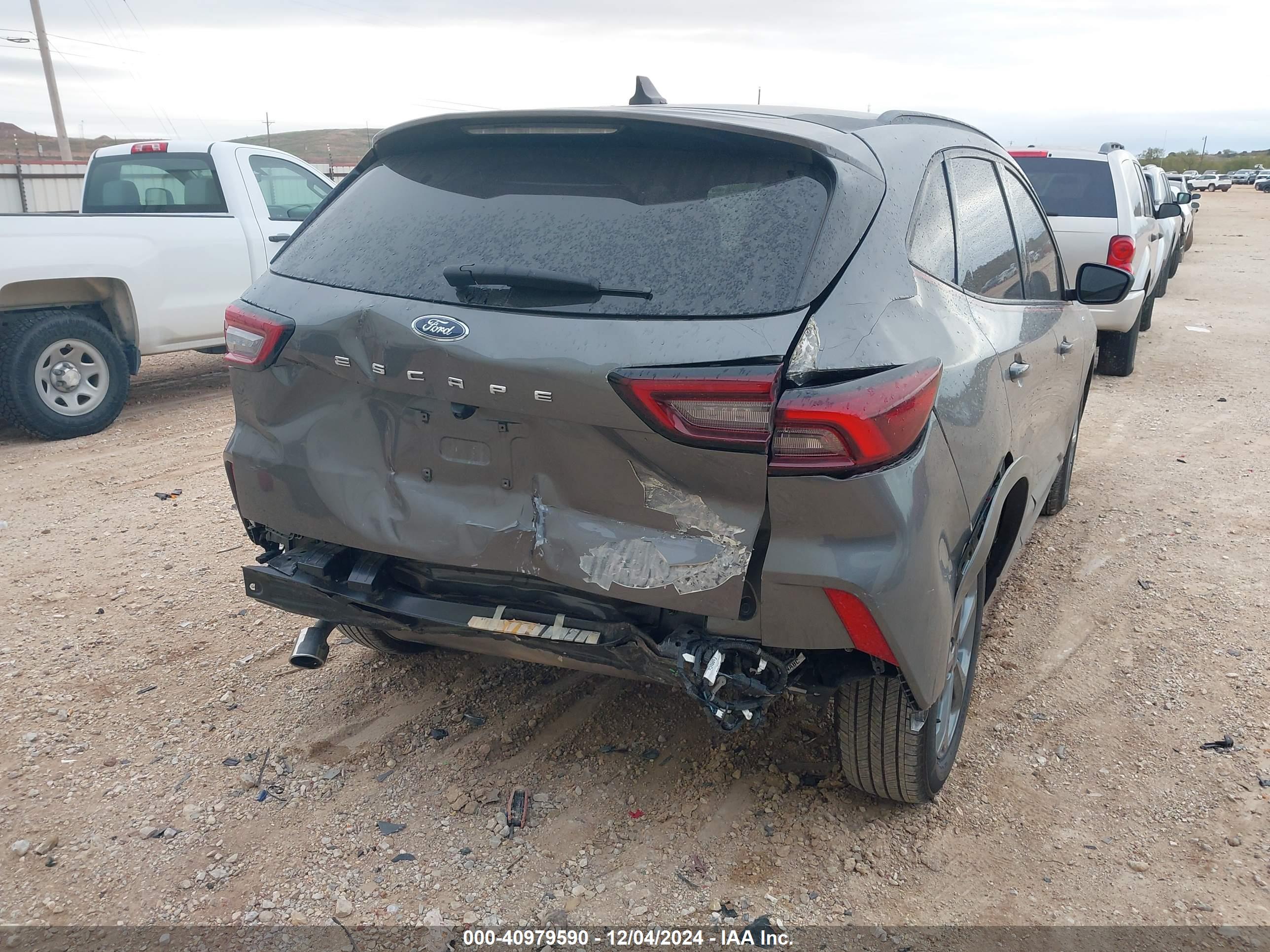 FORD ESCAPE image 6