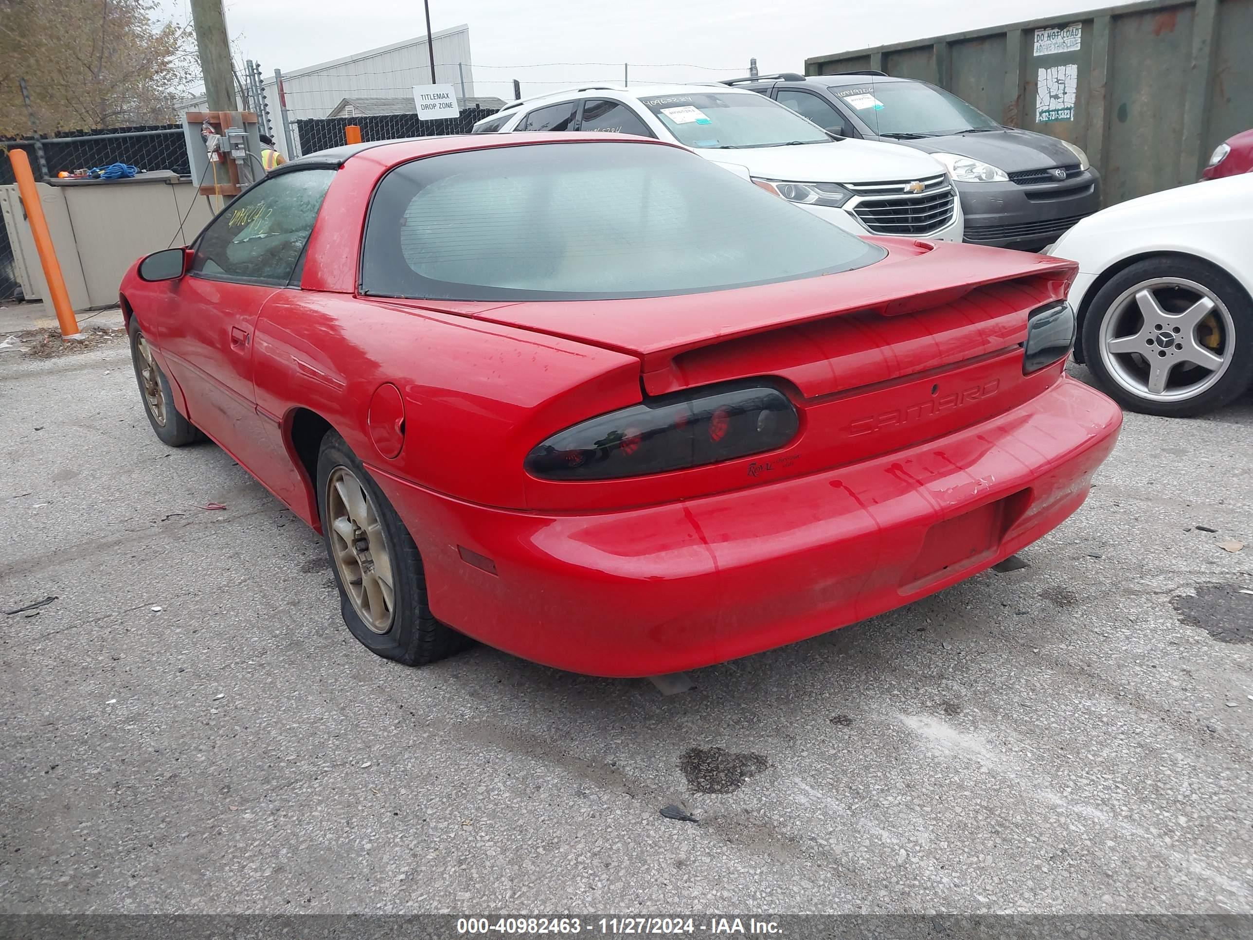 CHEVROLET CAMARO image 3