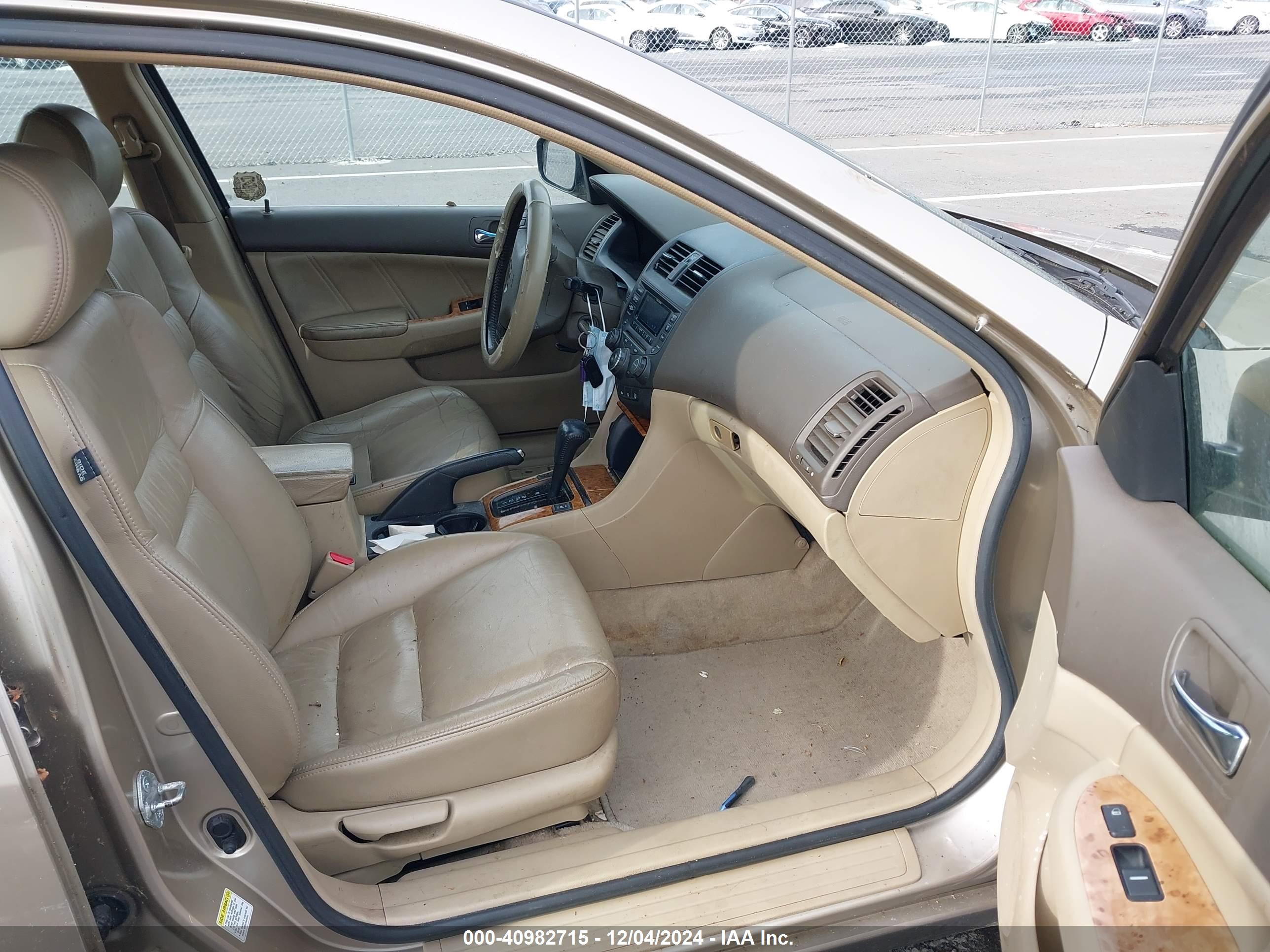 HONDA ACCORD image 5