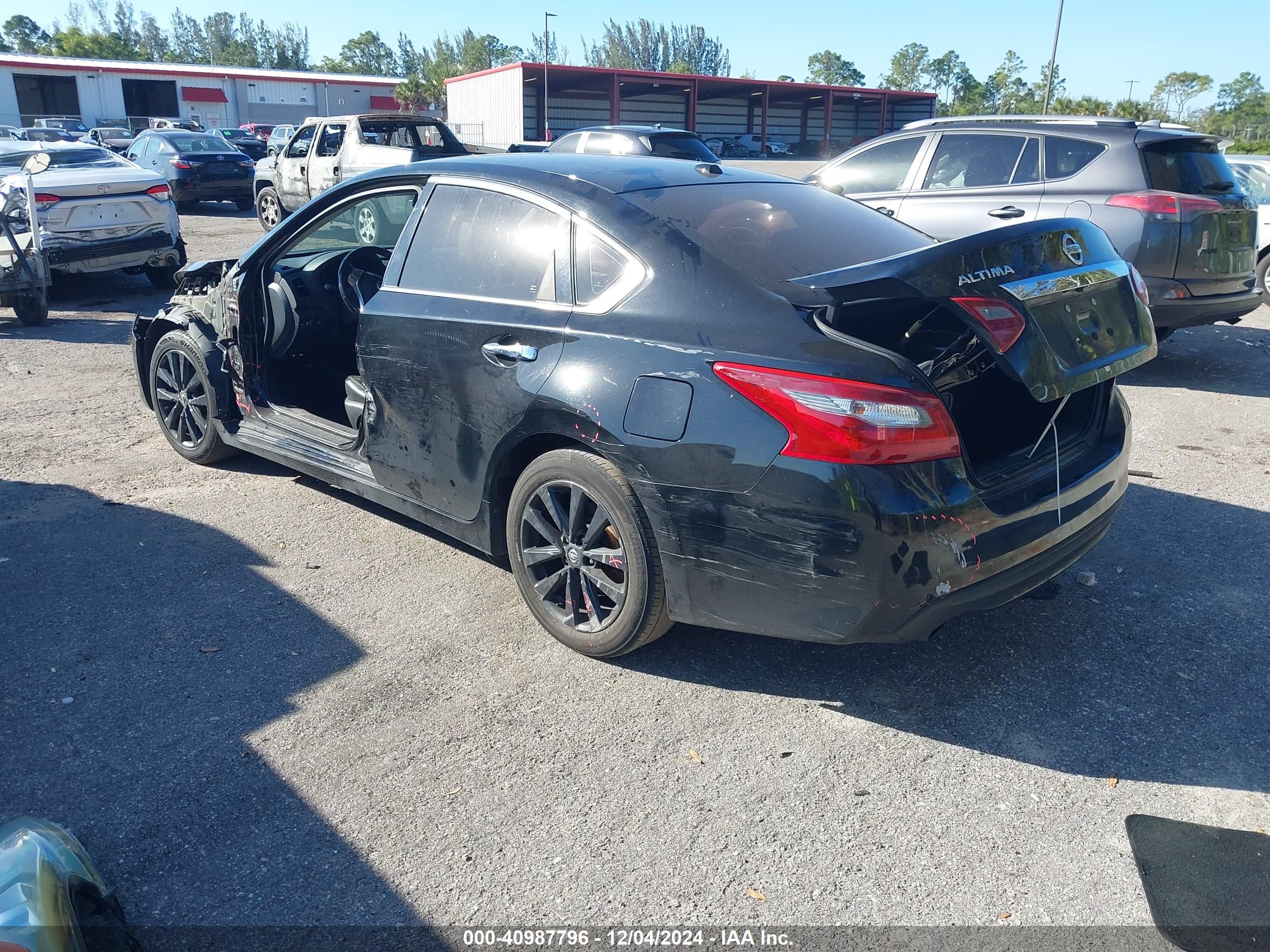 NISSAN ALTIMA image 3
