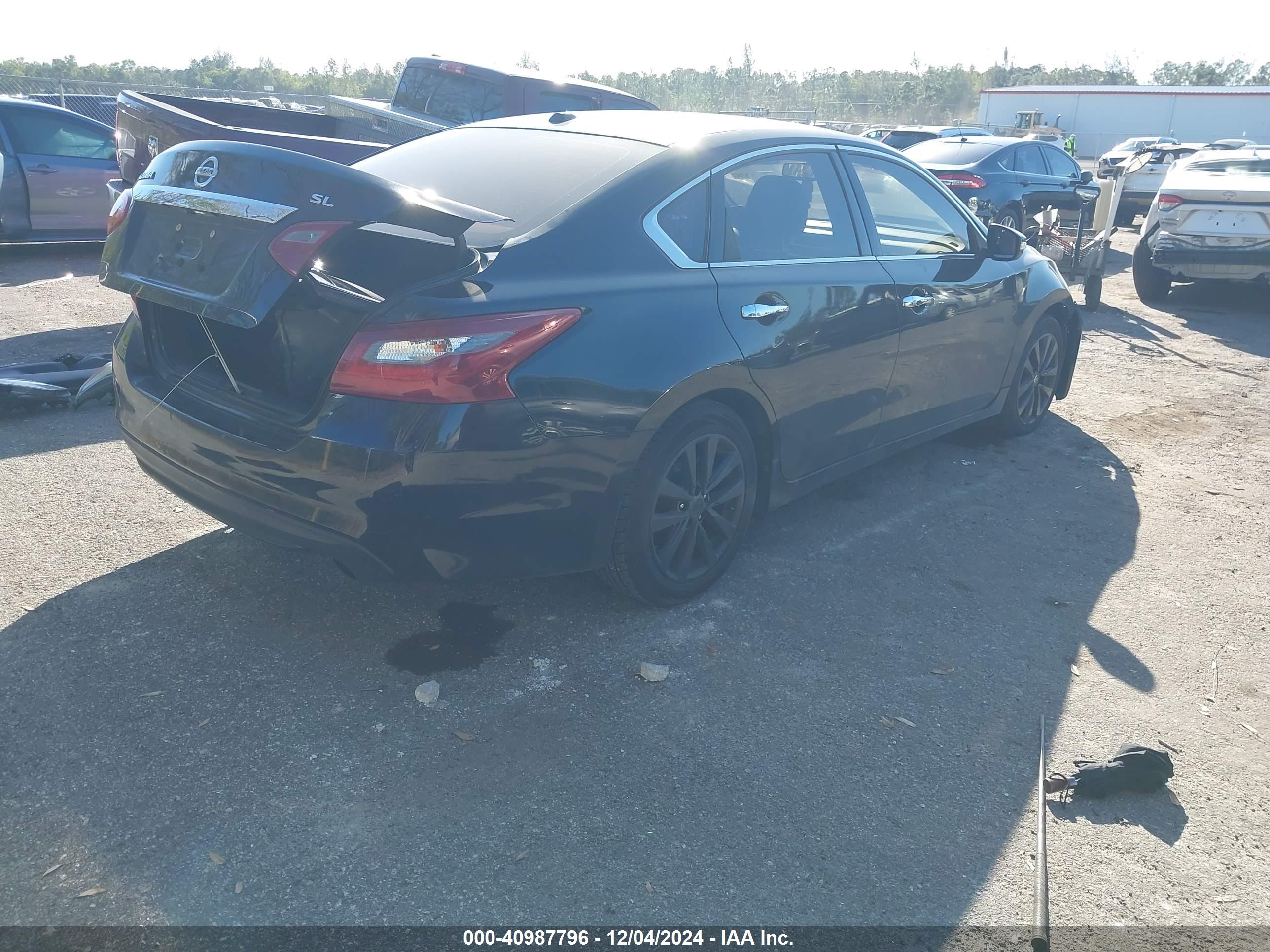 NISSAN ALTIMA image 4