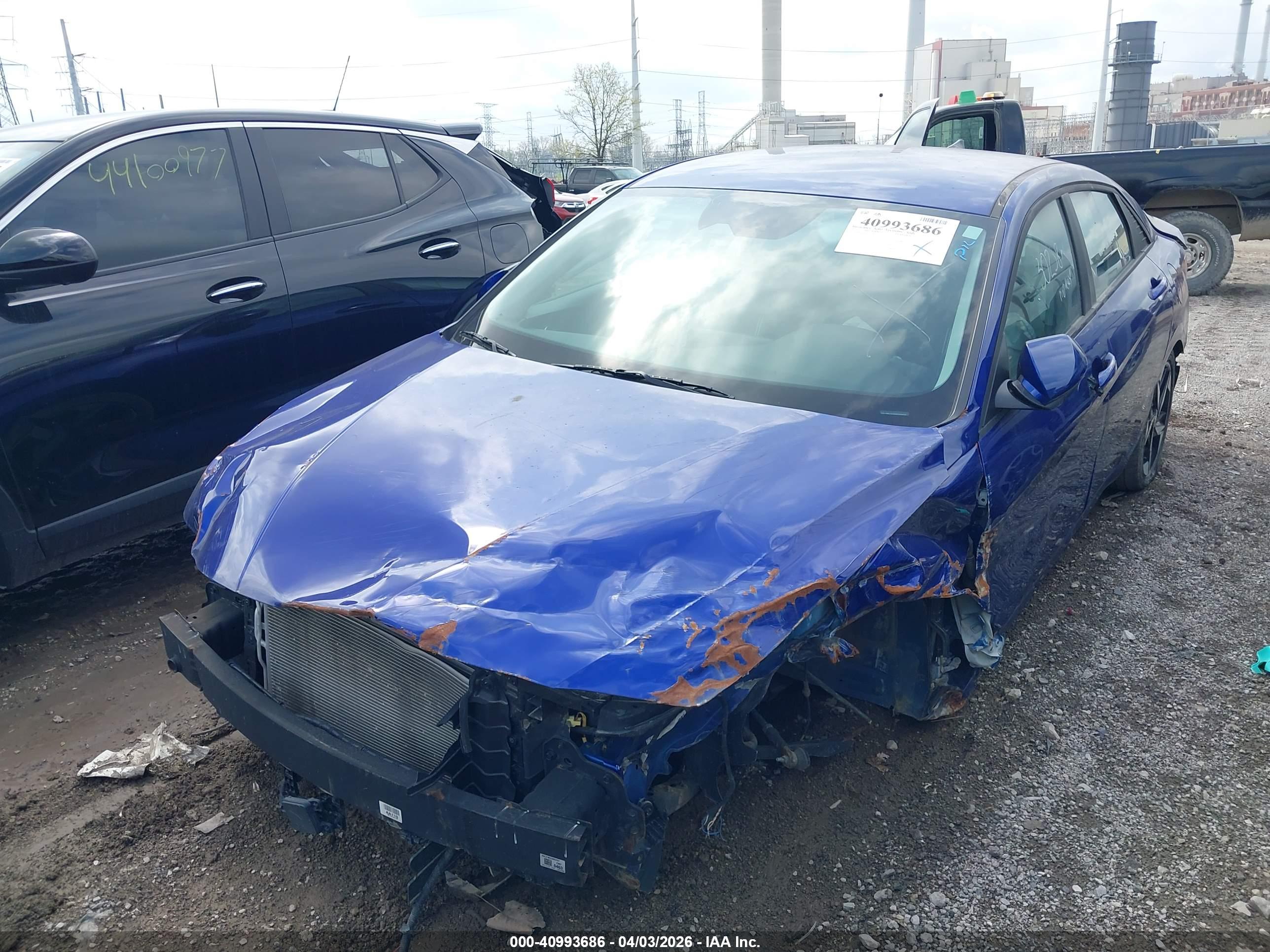 HYUNDAI ELANTRA image 6