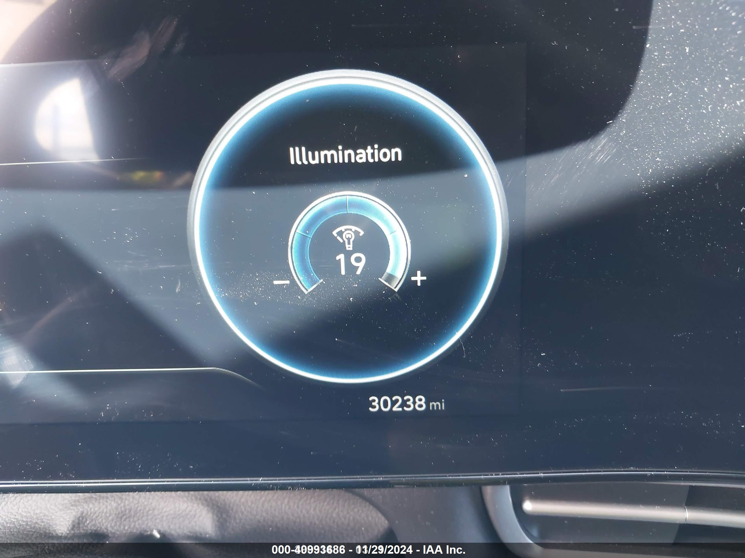 HYUNDAI ELANTRA image 7