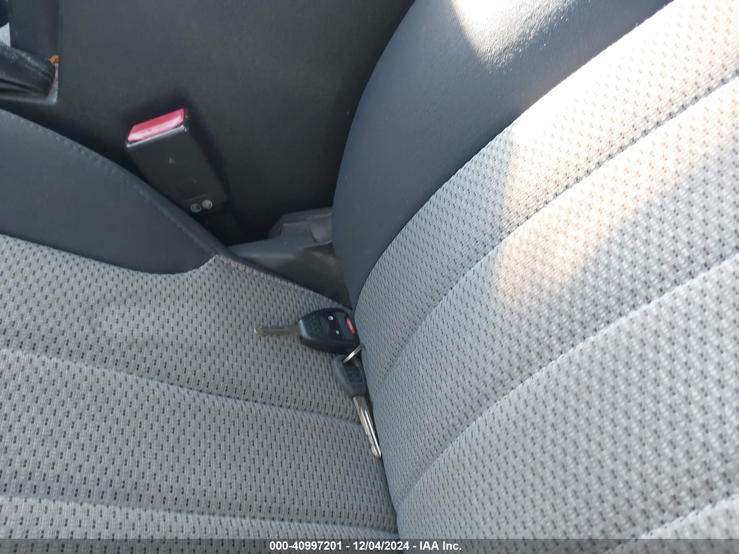 DODGE NITRO image 11