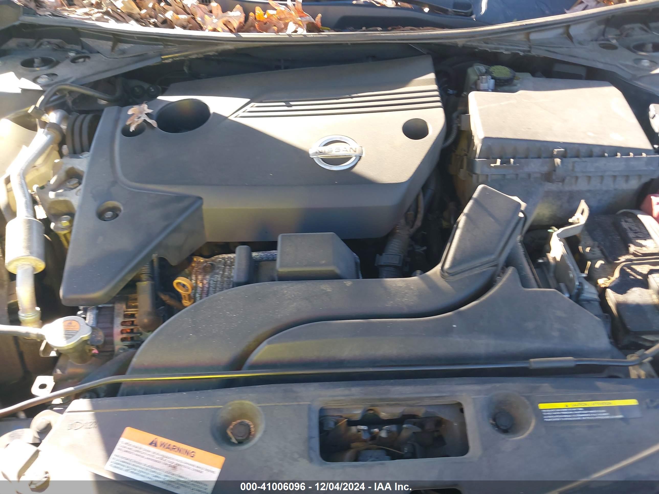 NISSAN ALTIMA image 10