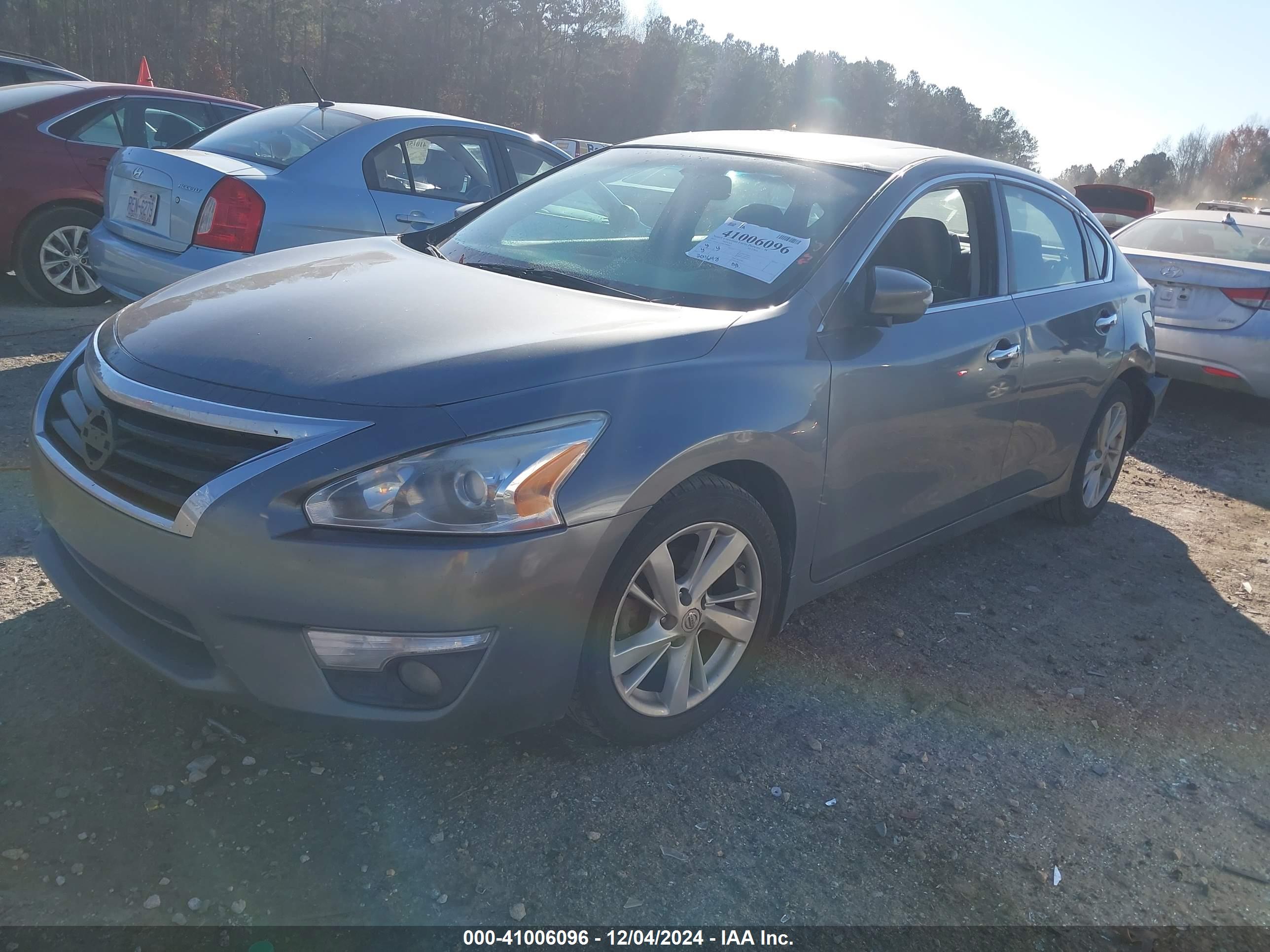 NISSAN ALTIMA image 2