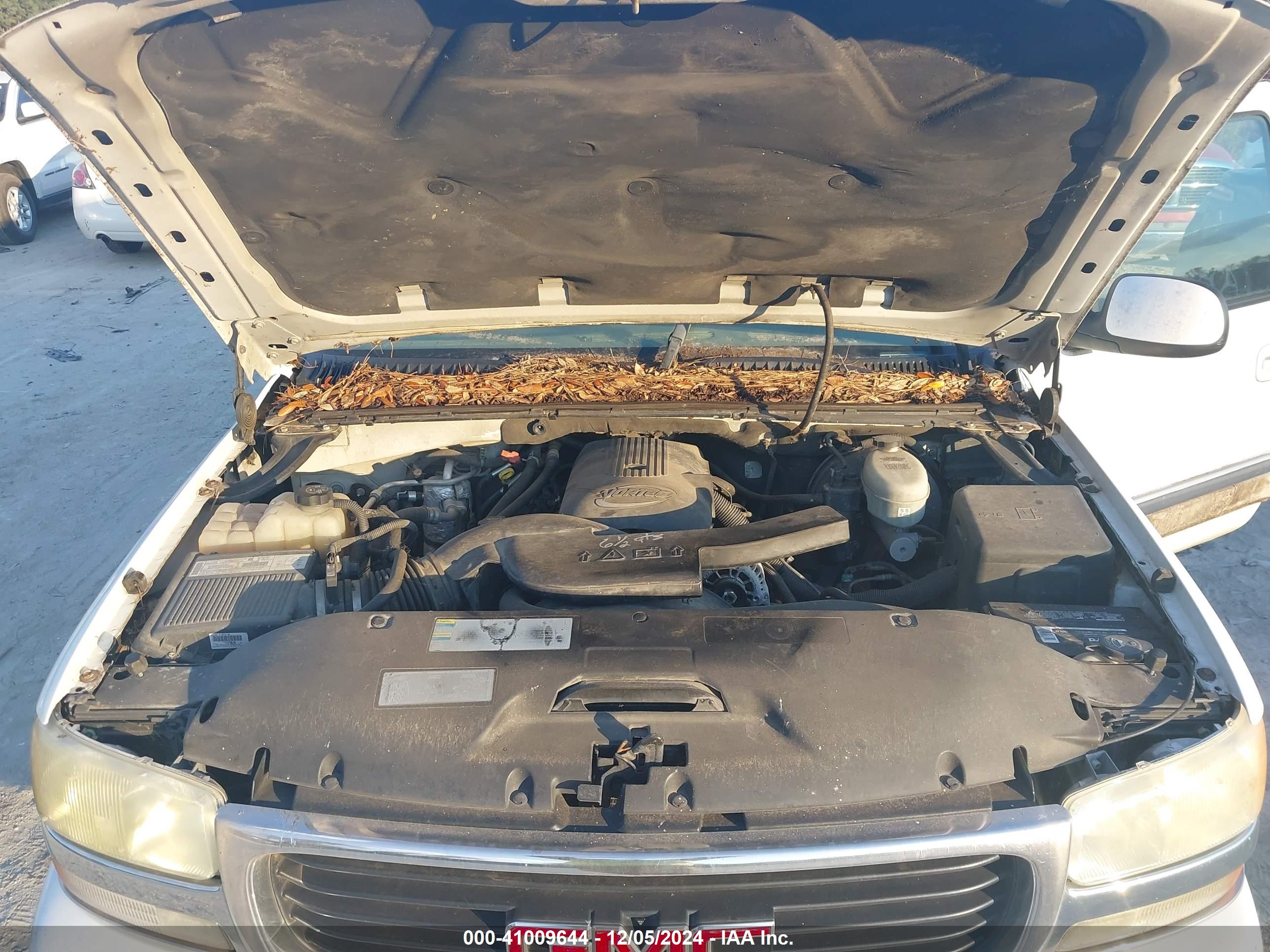 GMC YUKON image 10