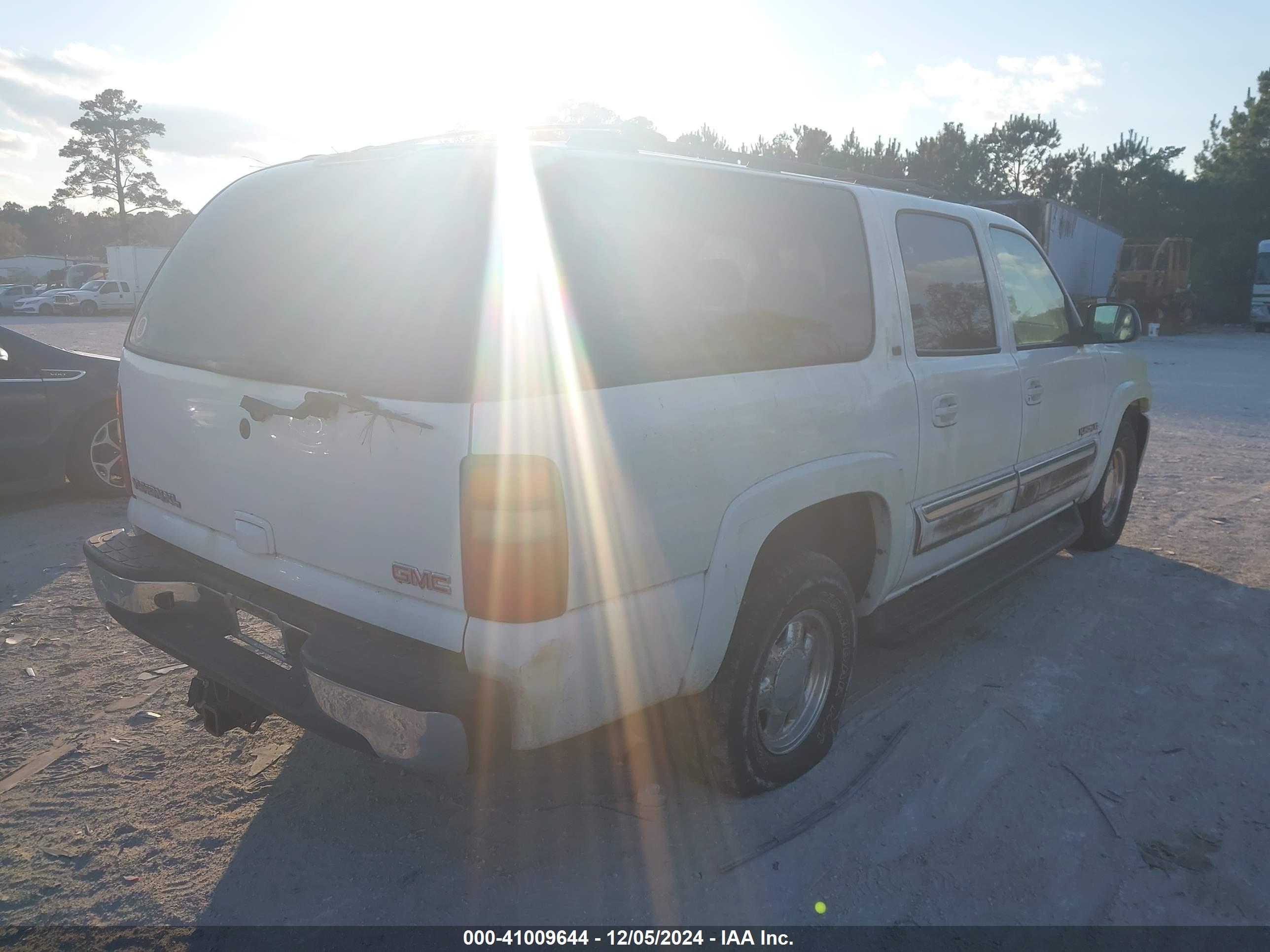 GMC YUKON image 4