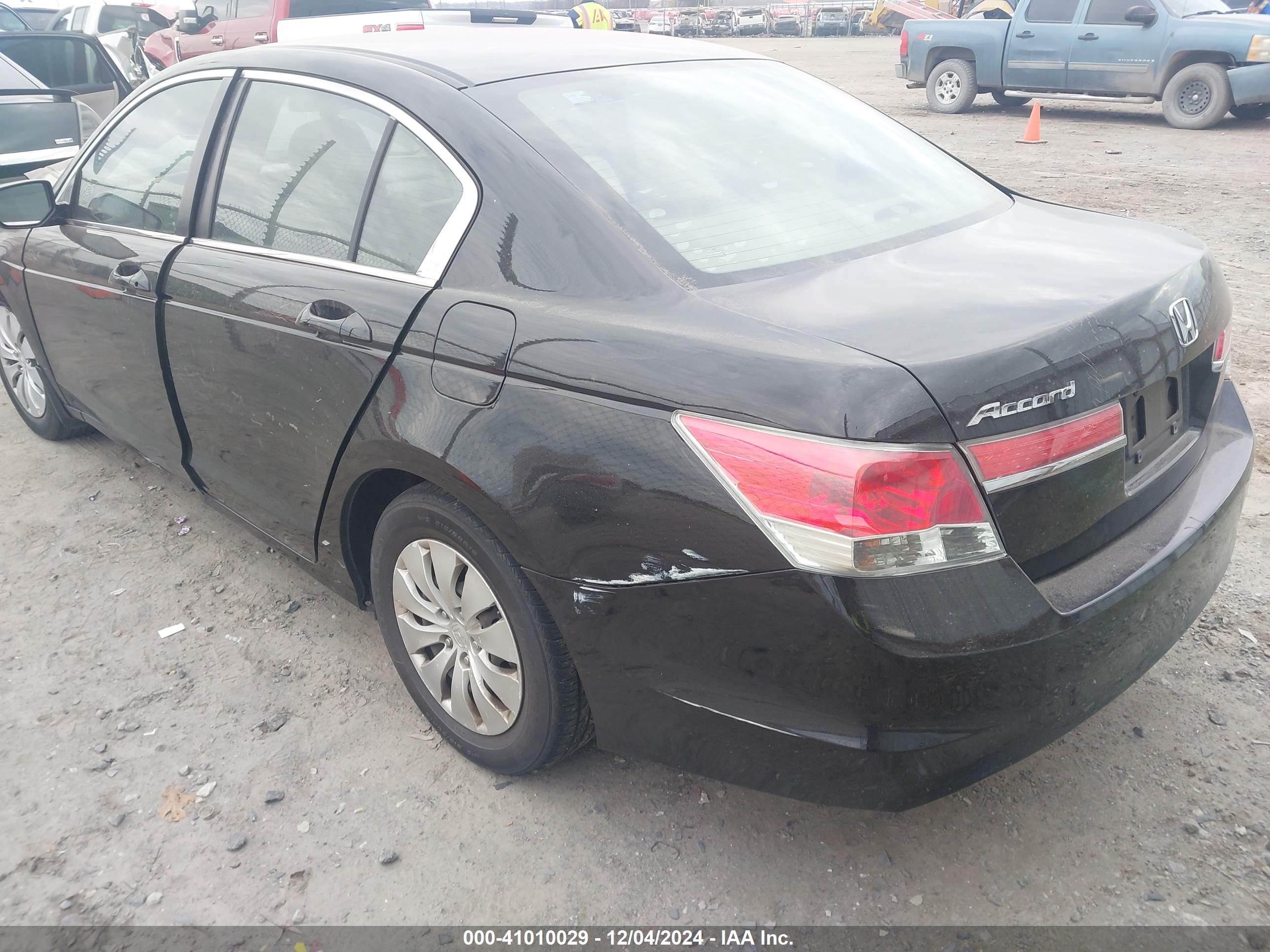 HONDA ACCORD image 3