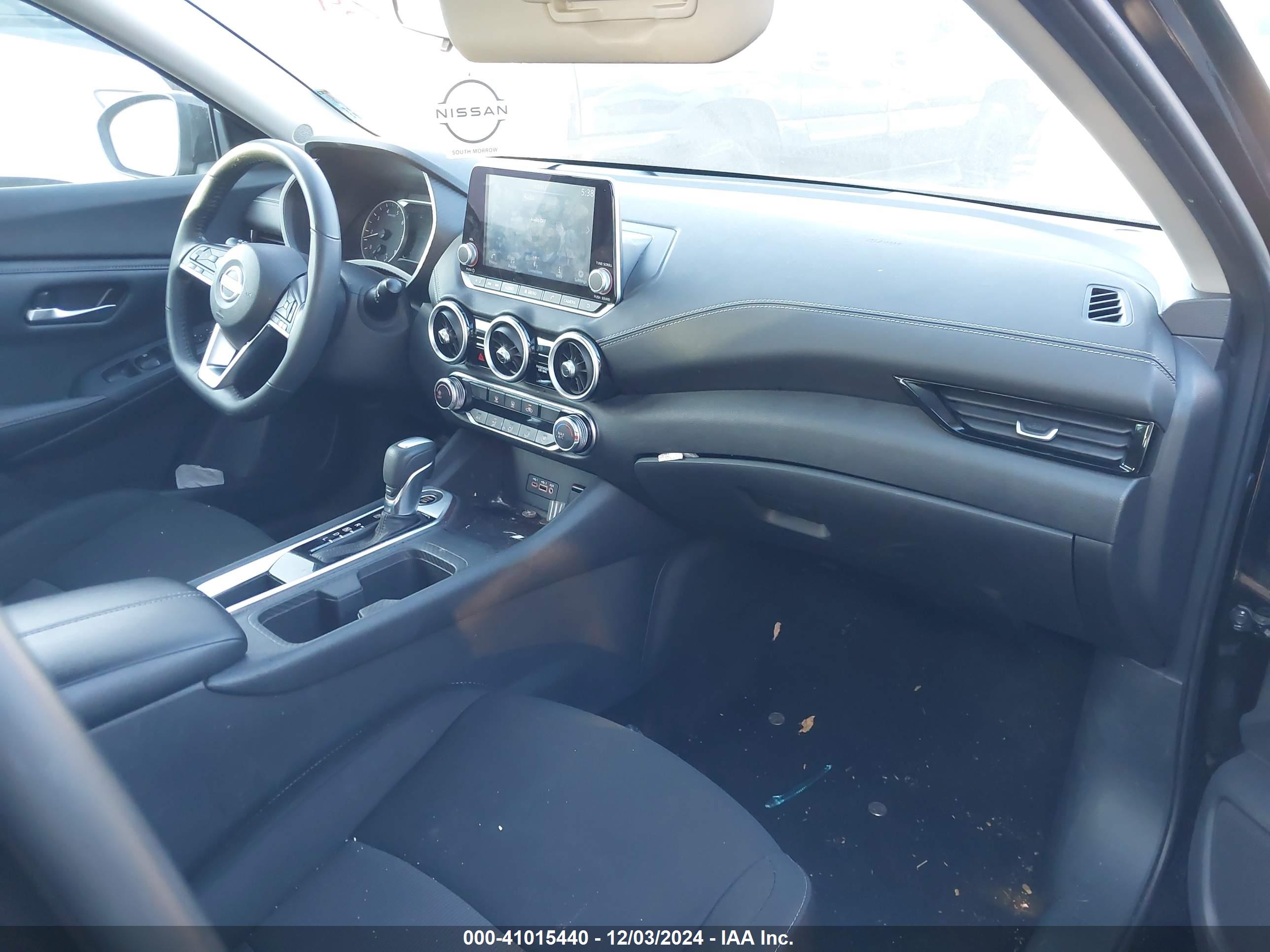 NISSAN SENTRA image 5