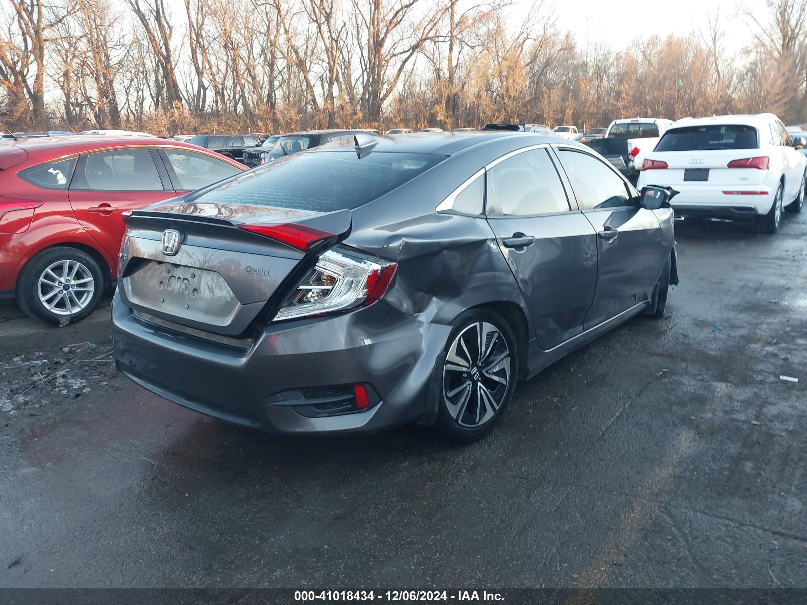 HONDA CIVIC image 4