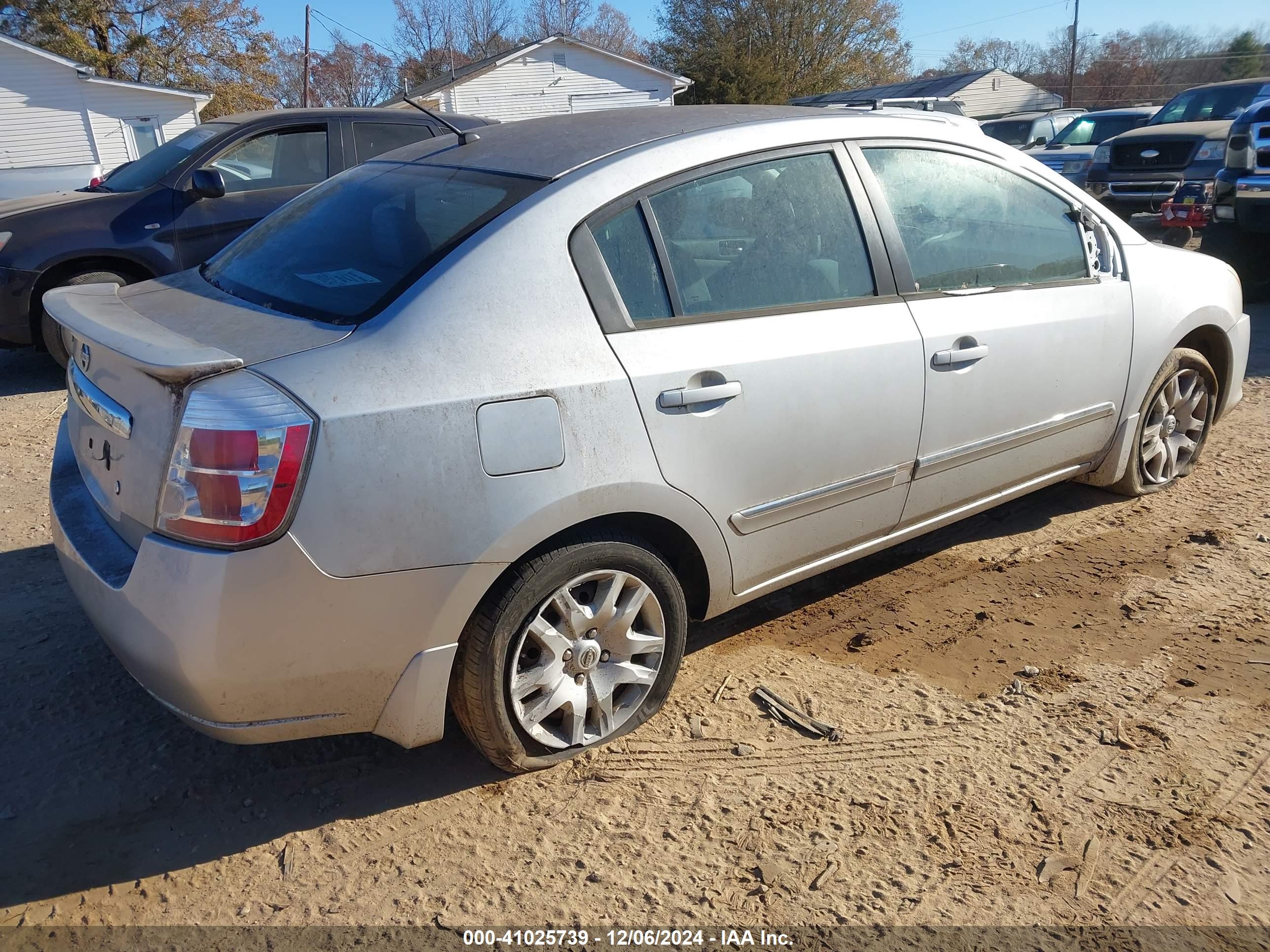 NISSAN SENTRA image 4