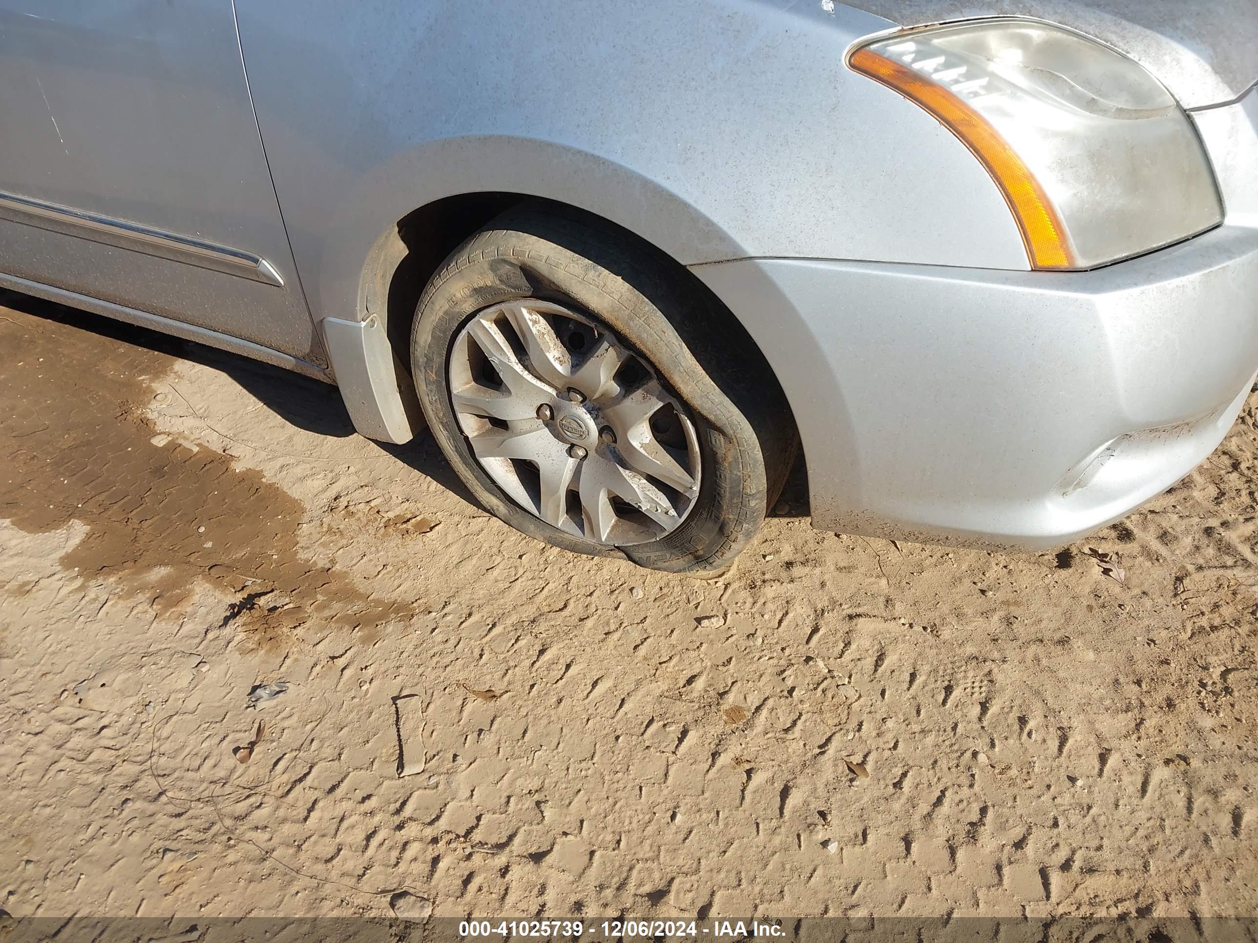 NISSAN SENTRA image 6