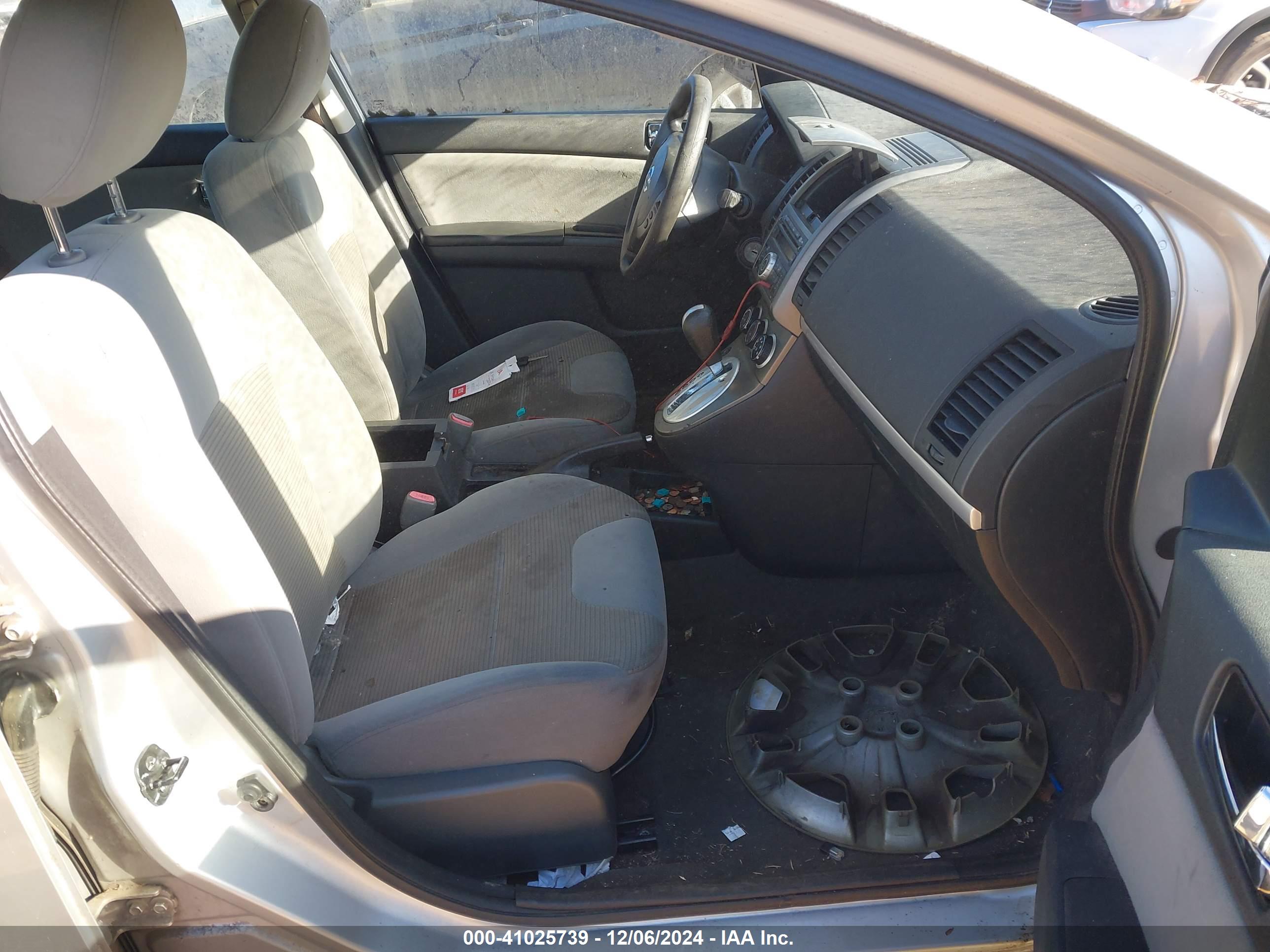 NISSAN SENTRA image 8