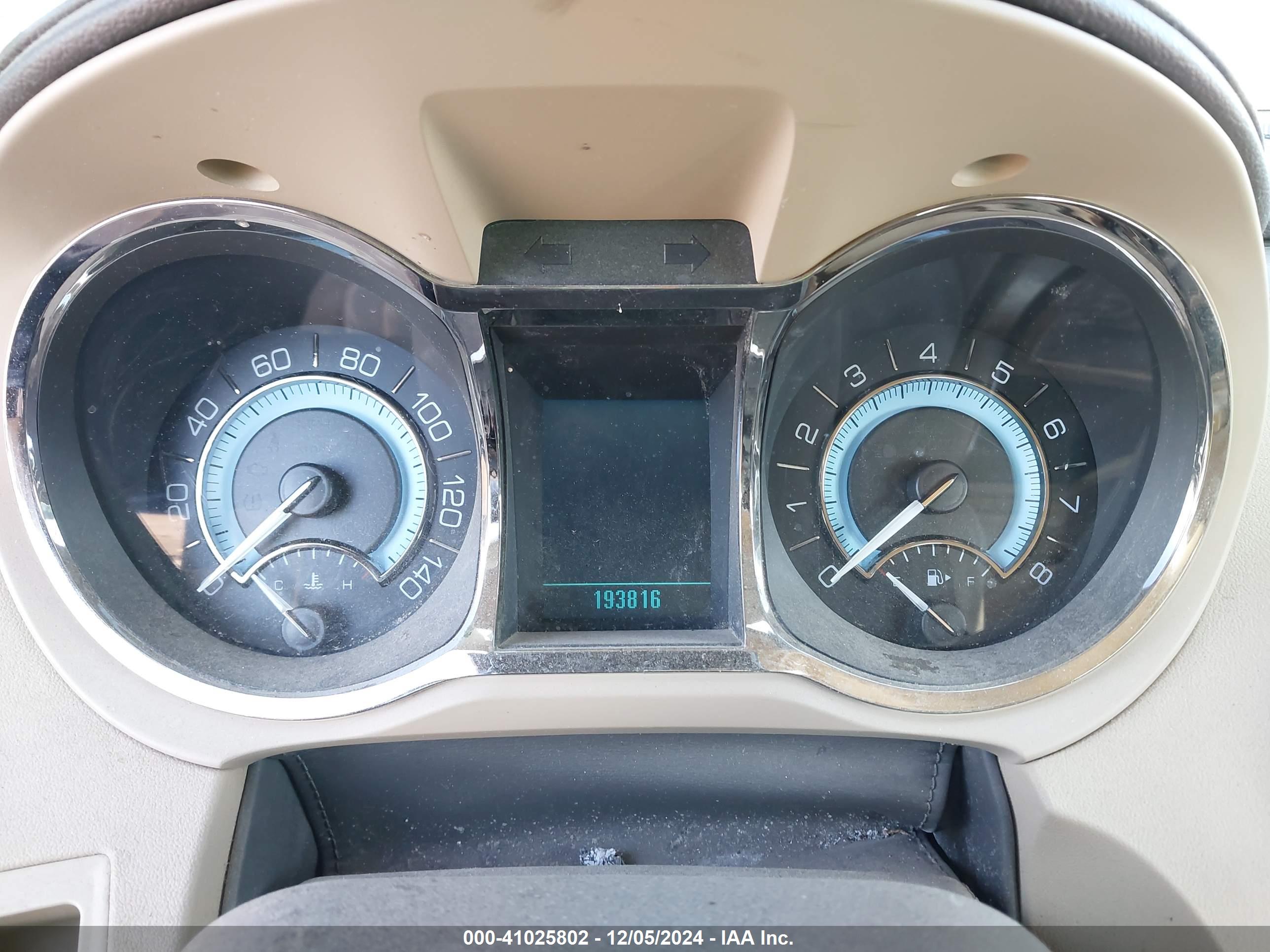 BUICK LACROSSE image 7