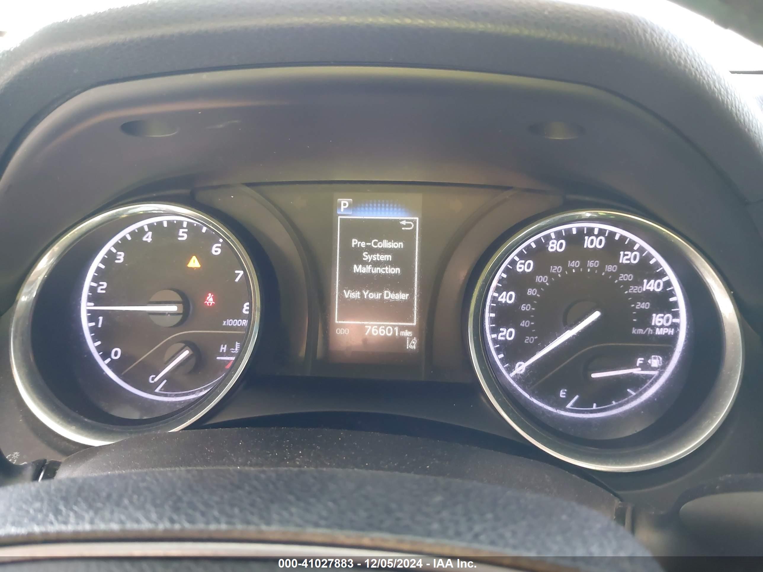 TOYOTA CAMRY image 7