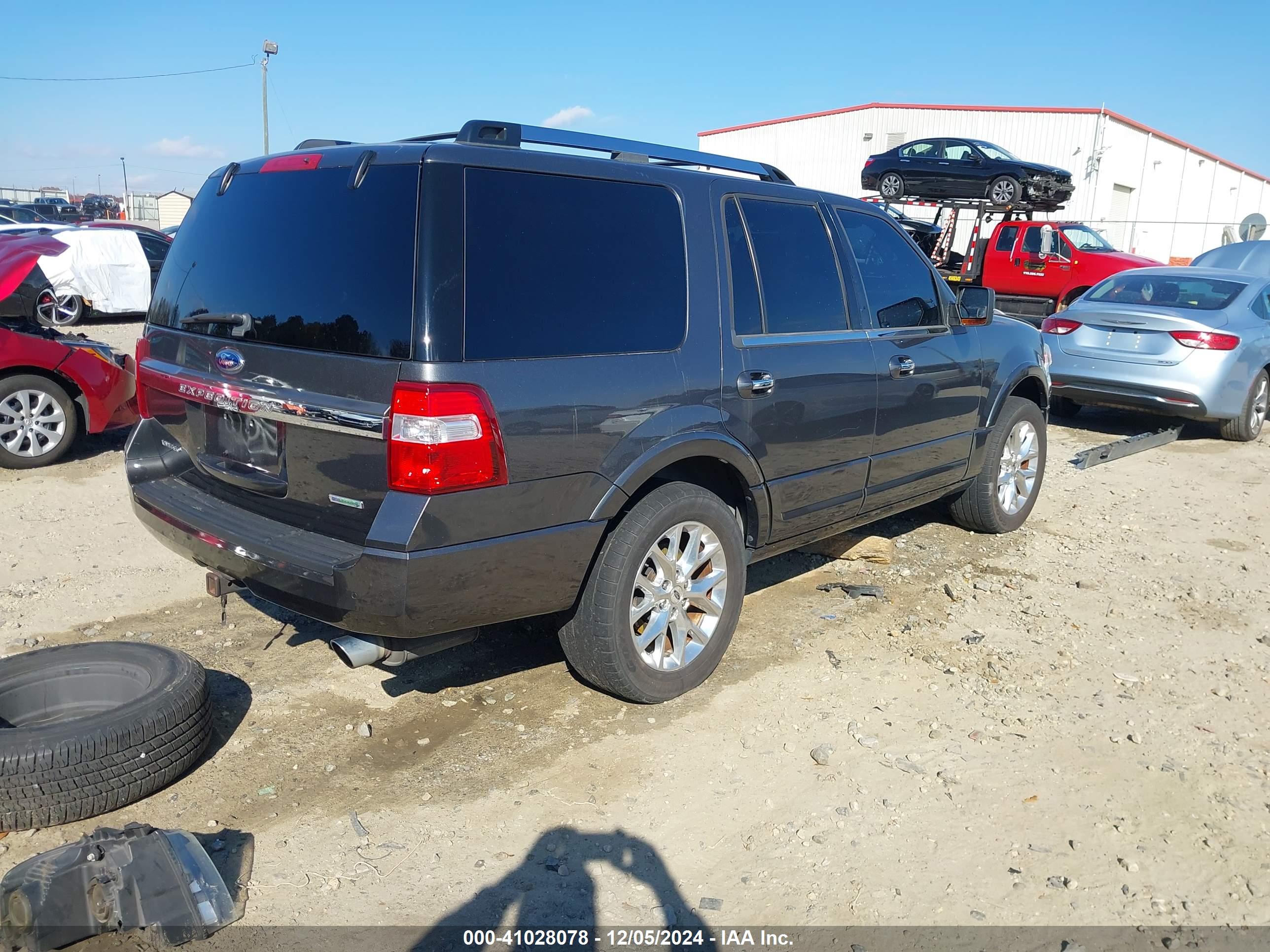 FORD EXPEDITION image 4
