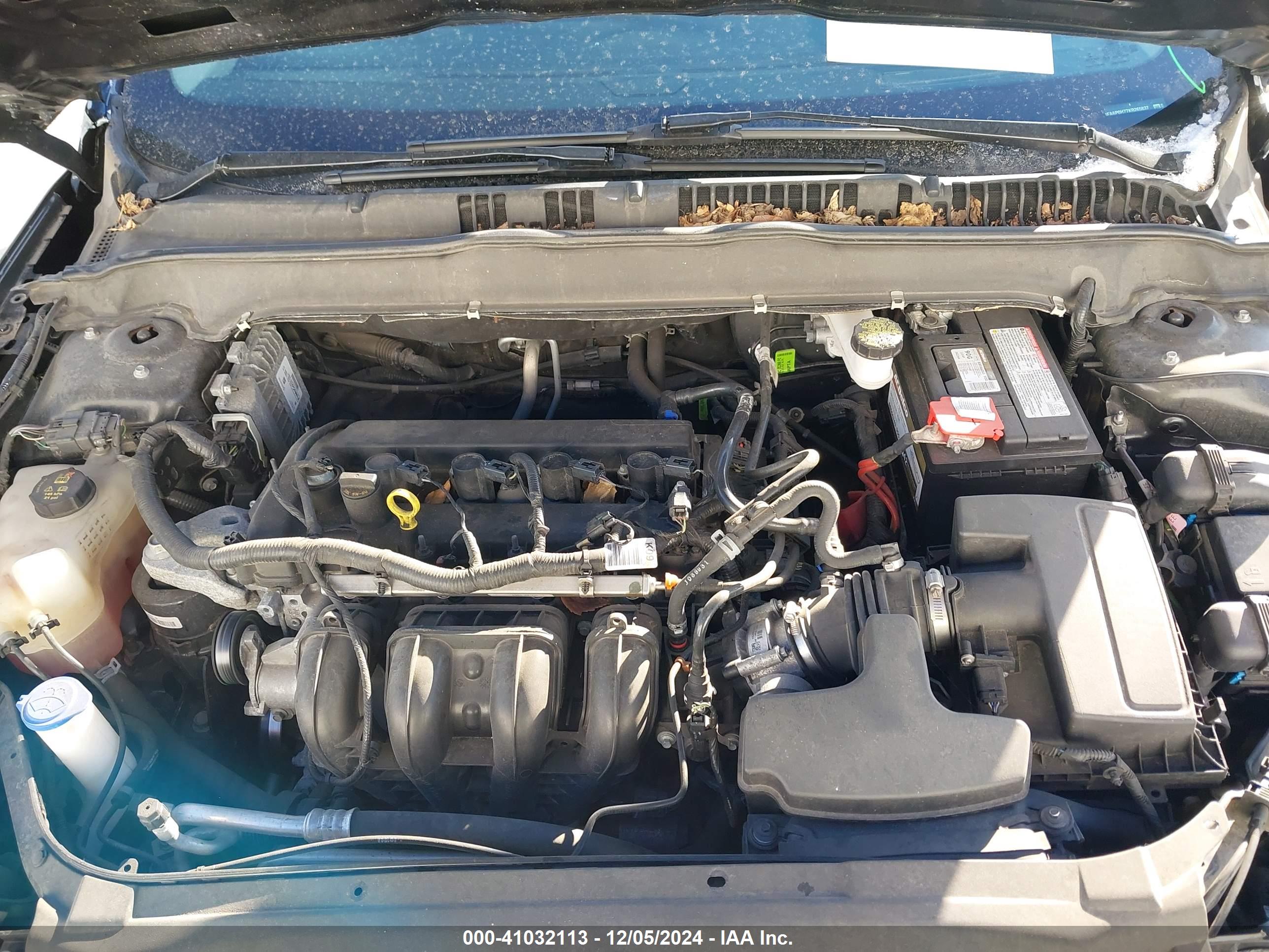 FORD FUSION image 10