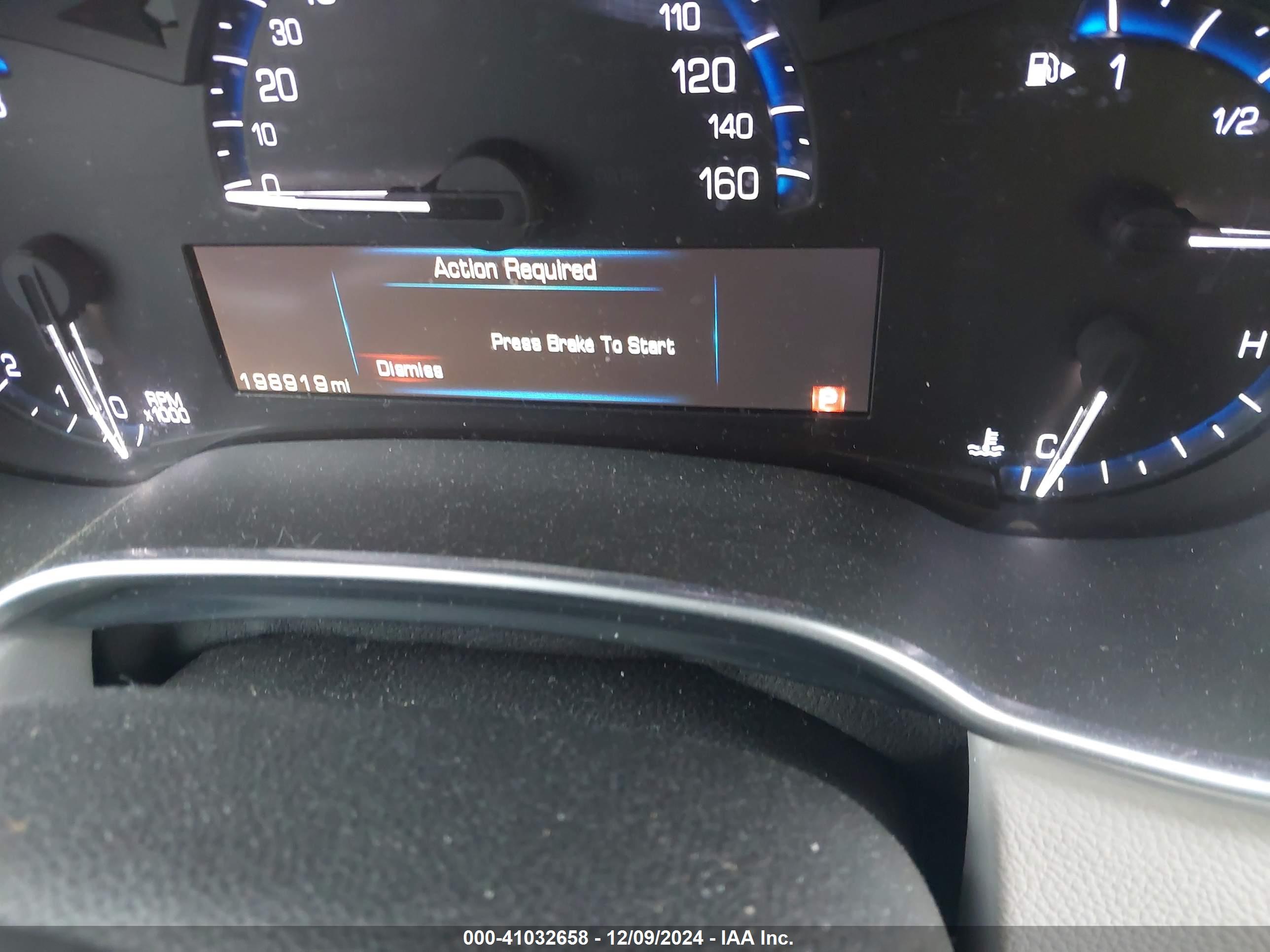 CADILLAC SRX image 7