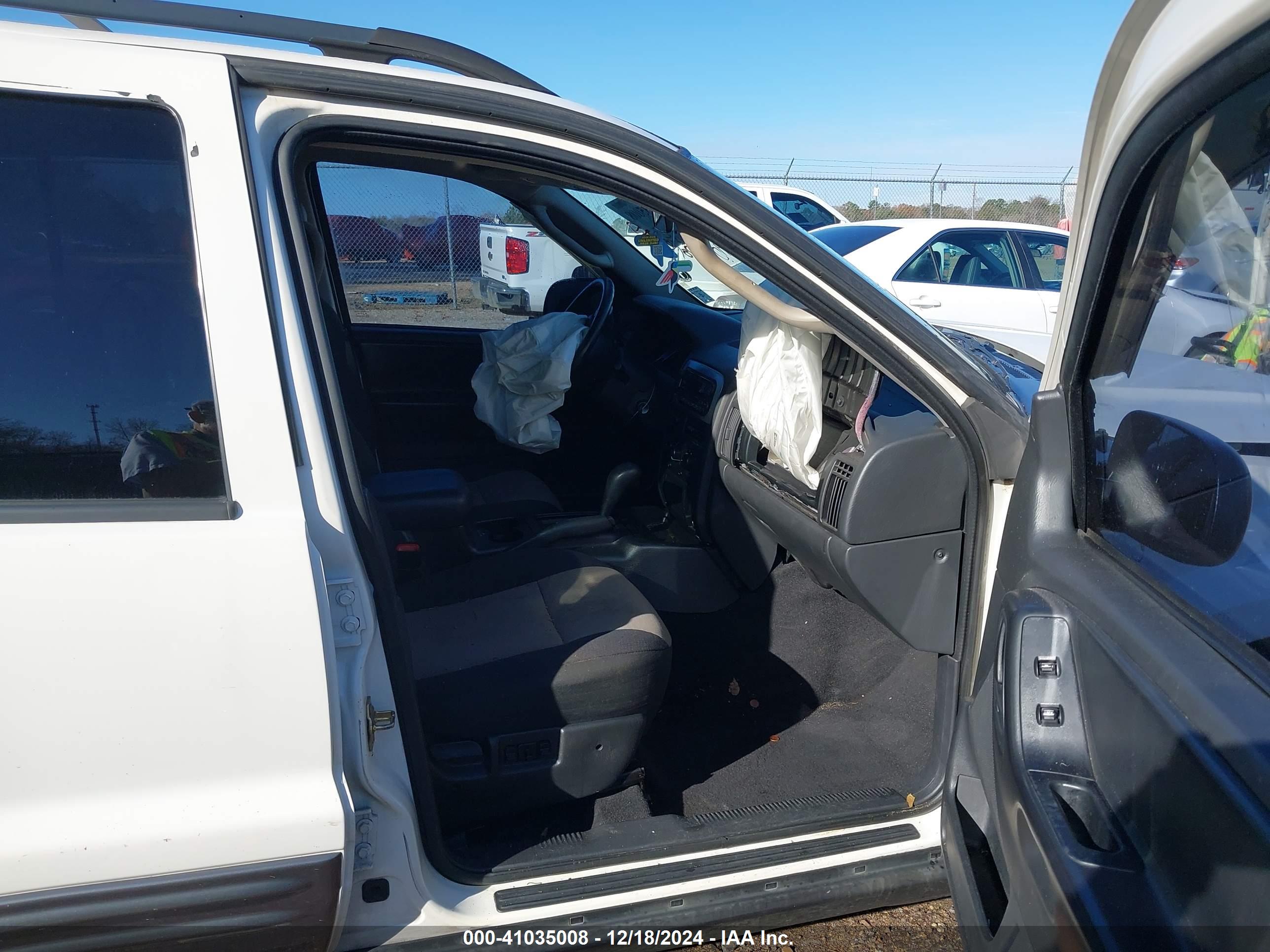 JEEP GRAND image 5