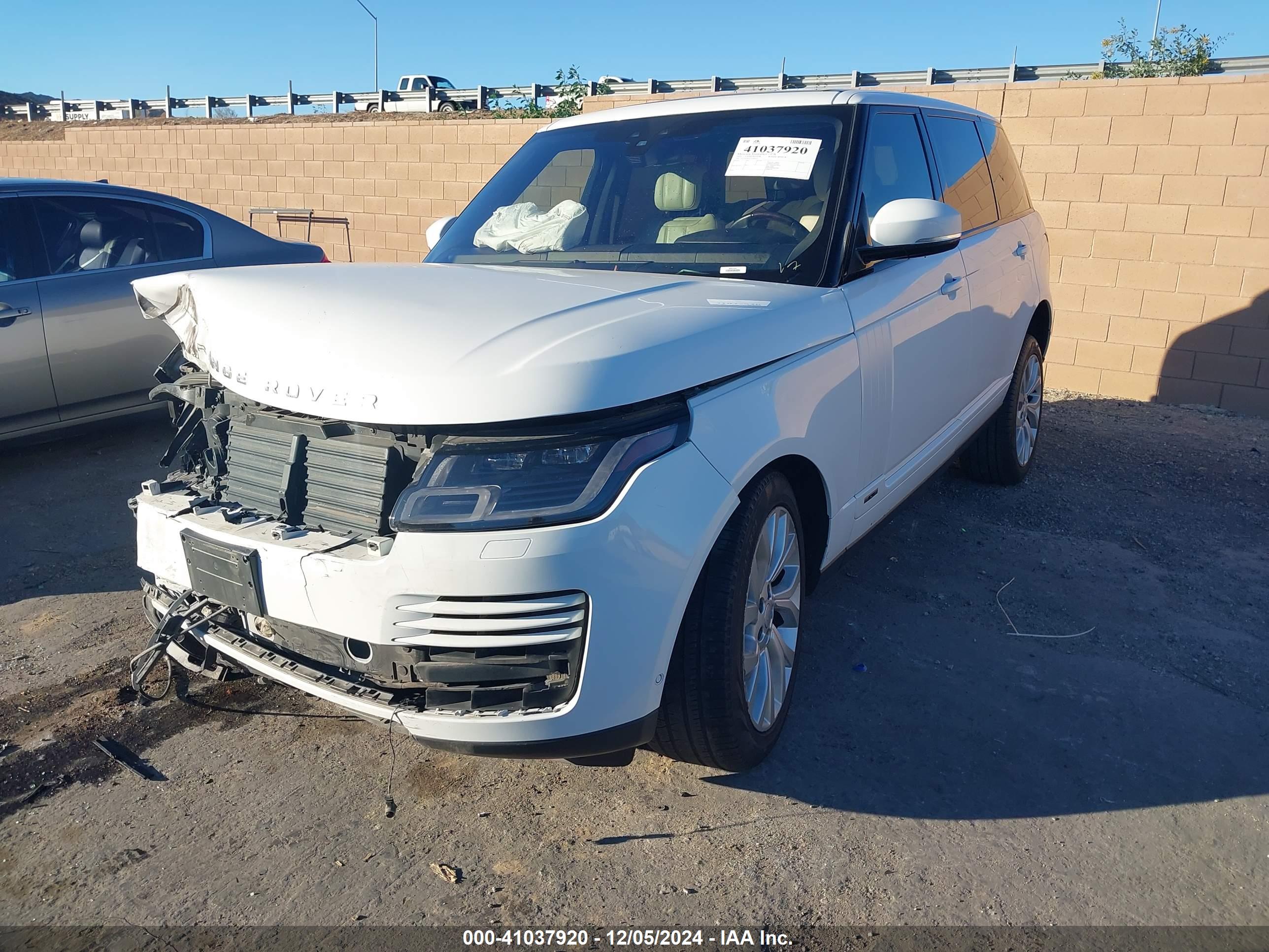 LAND ROVER image 2