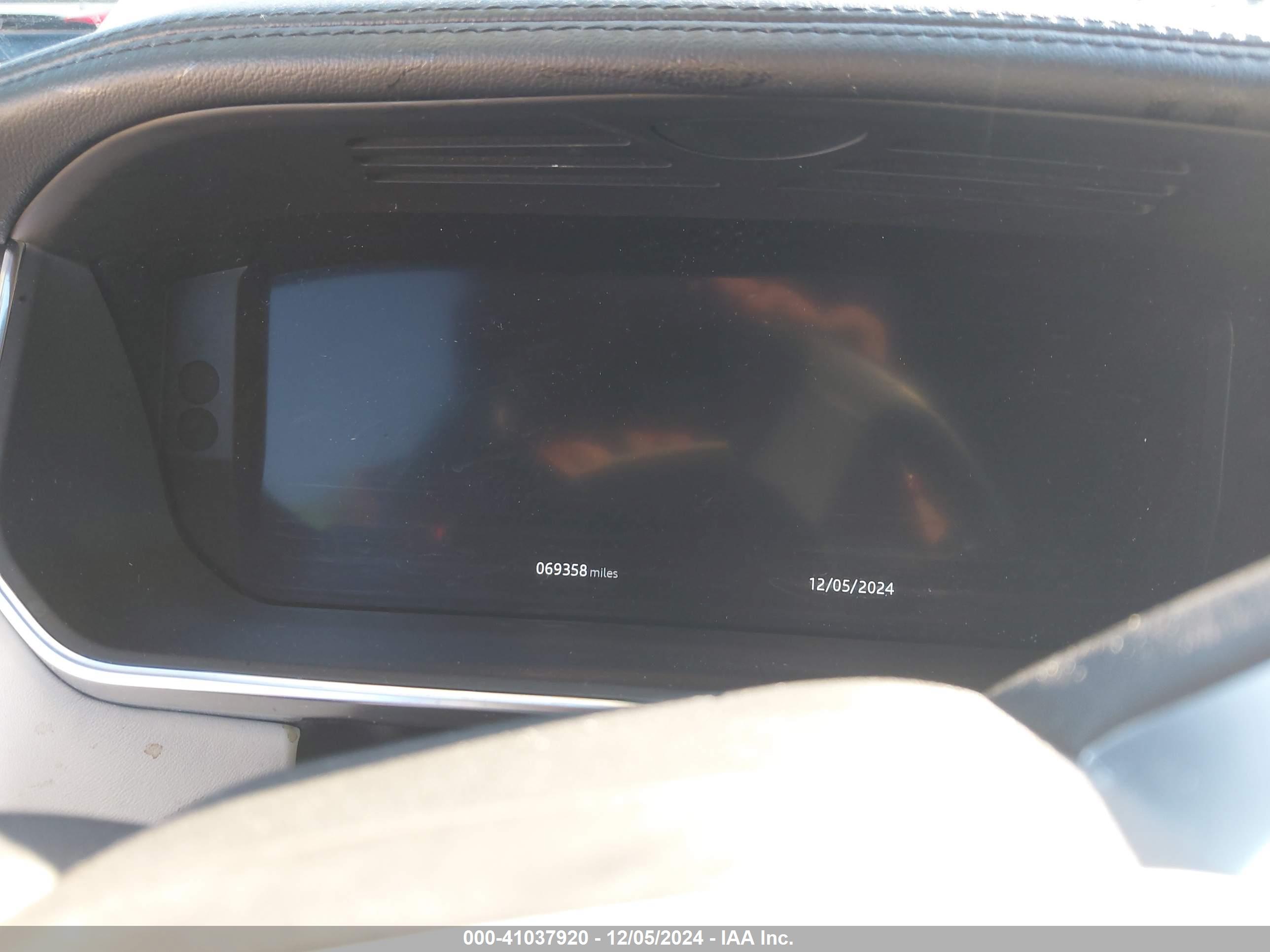 LAND ROVER image 7