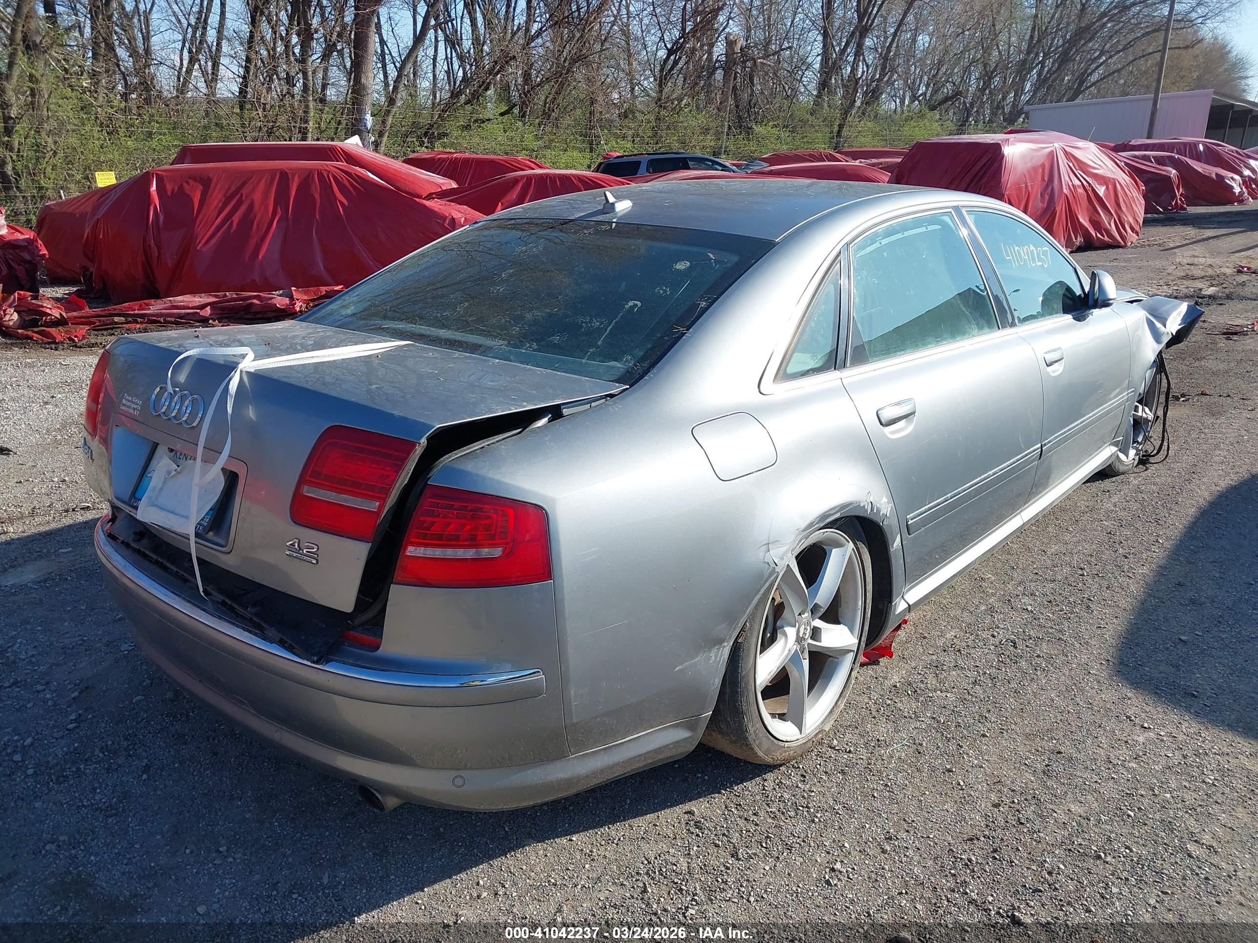 AUDI A8 image 4