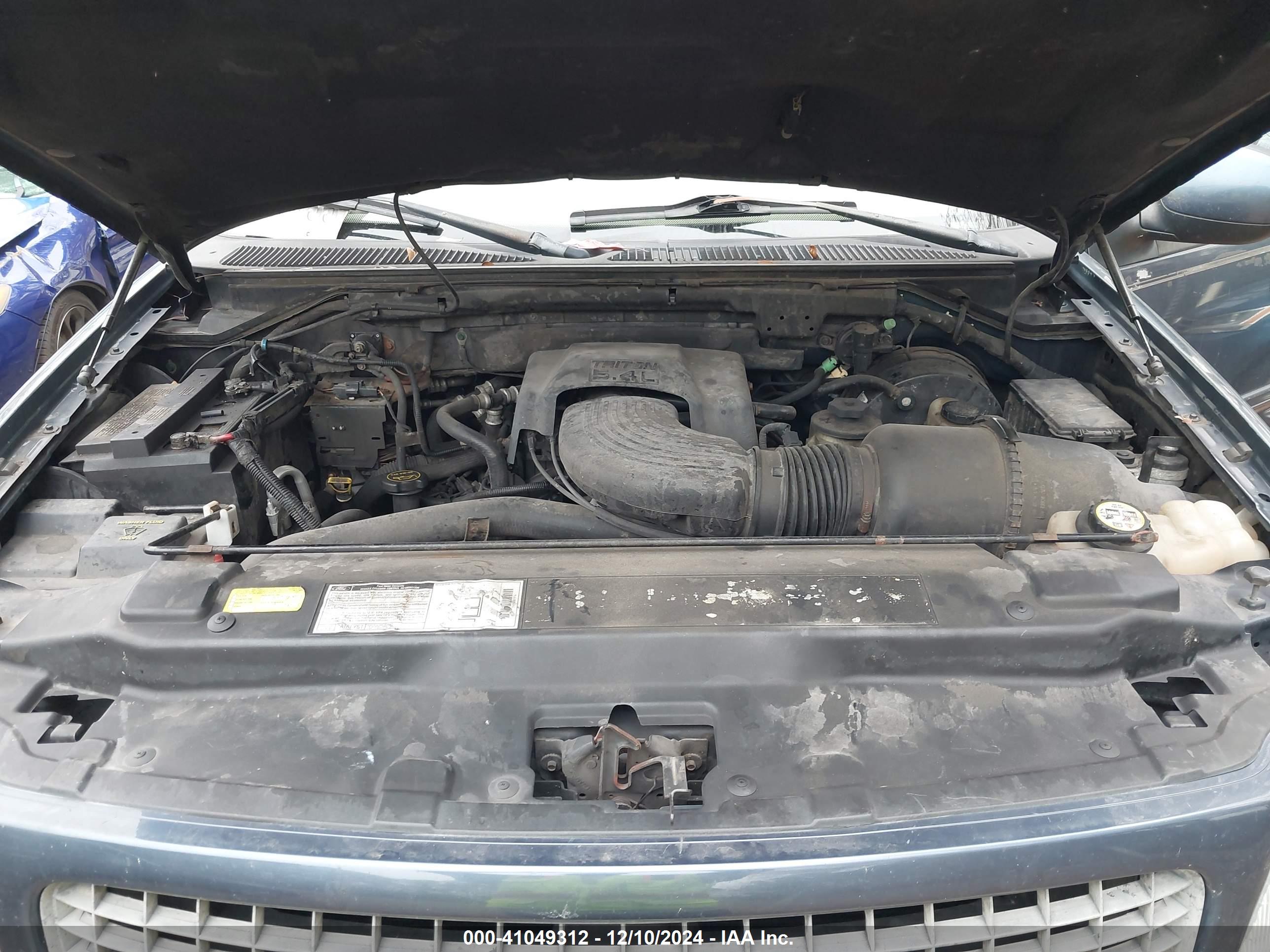 FORD EXPEDITION image 10