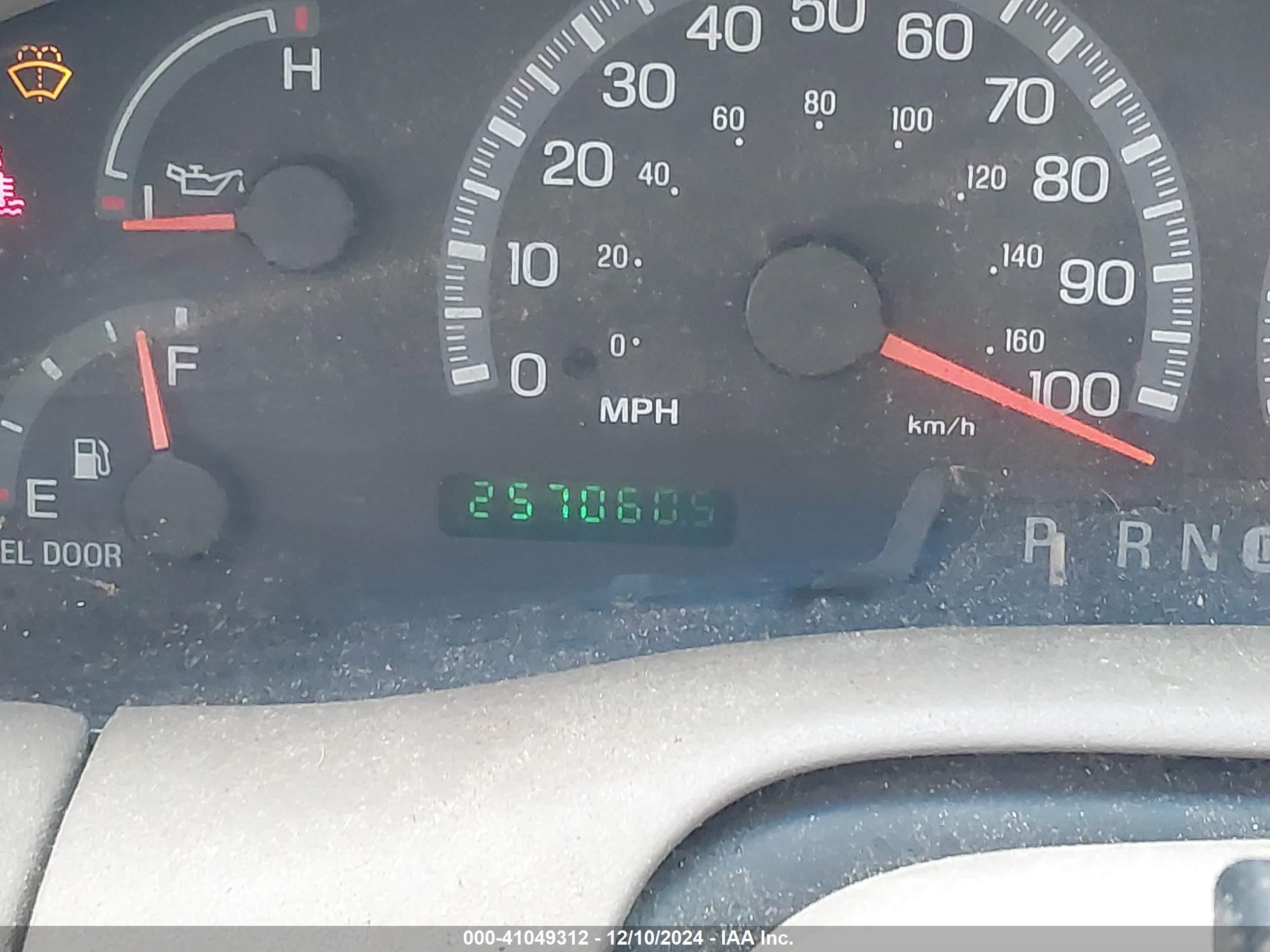 FORD EXPEDITION image 7
