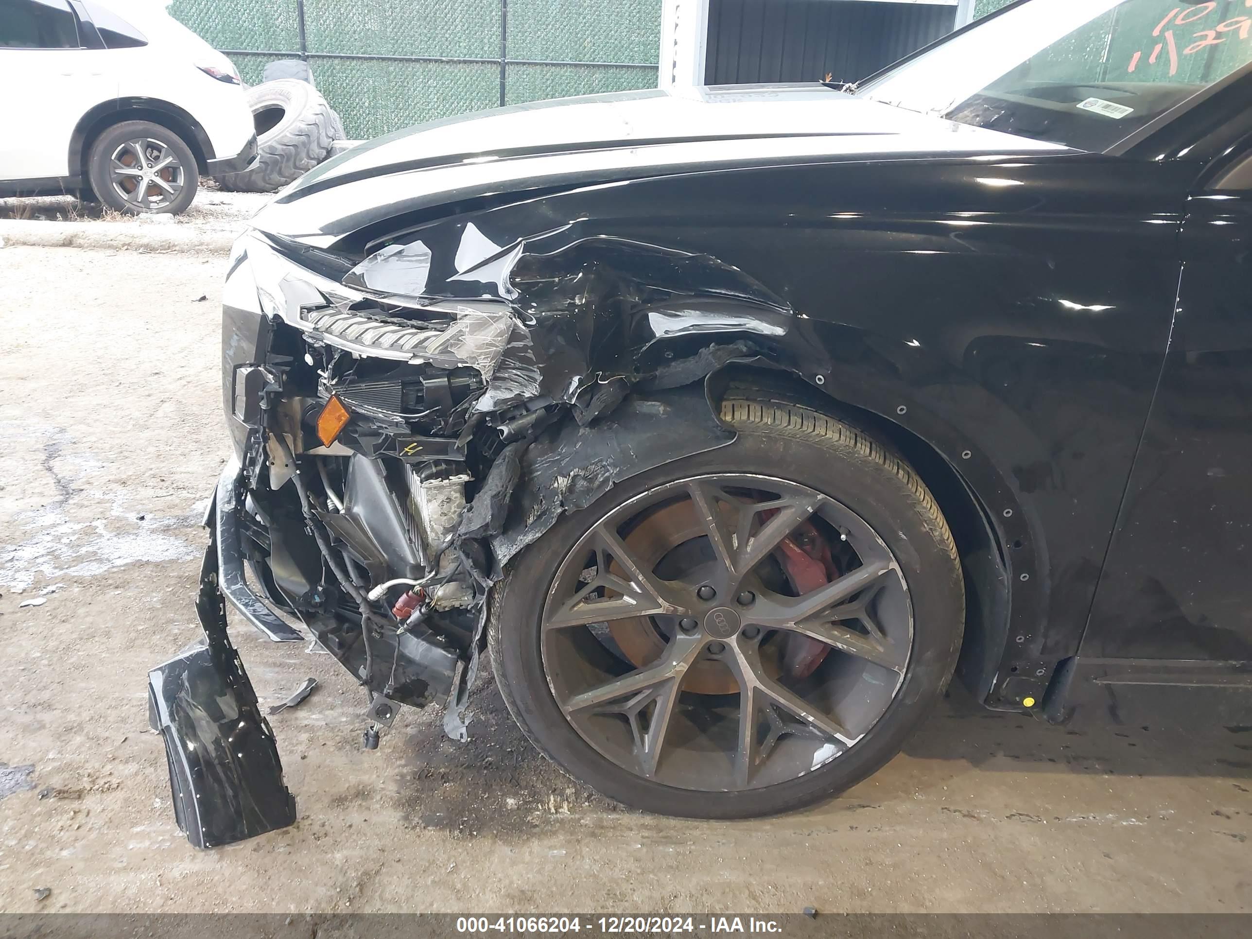 AUDI SQ8 image 6
