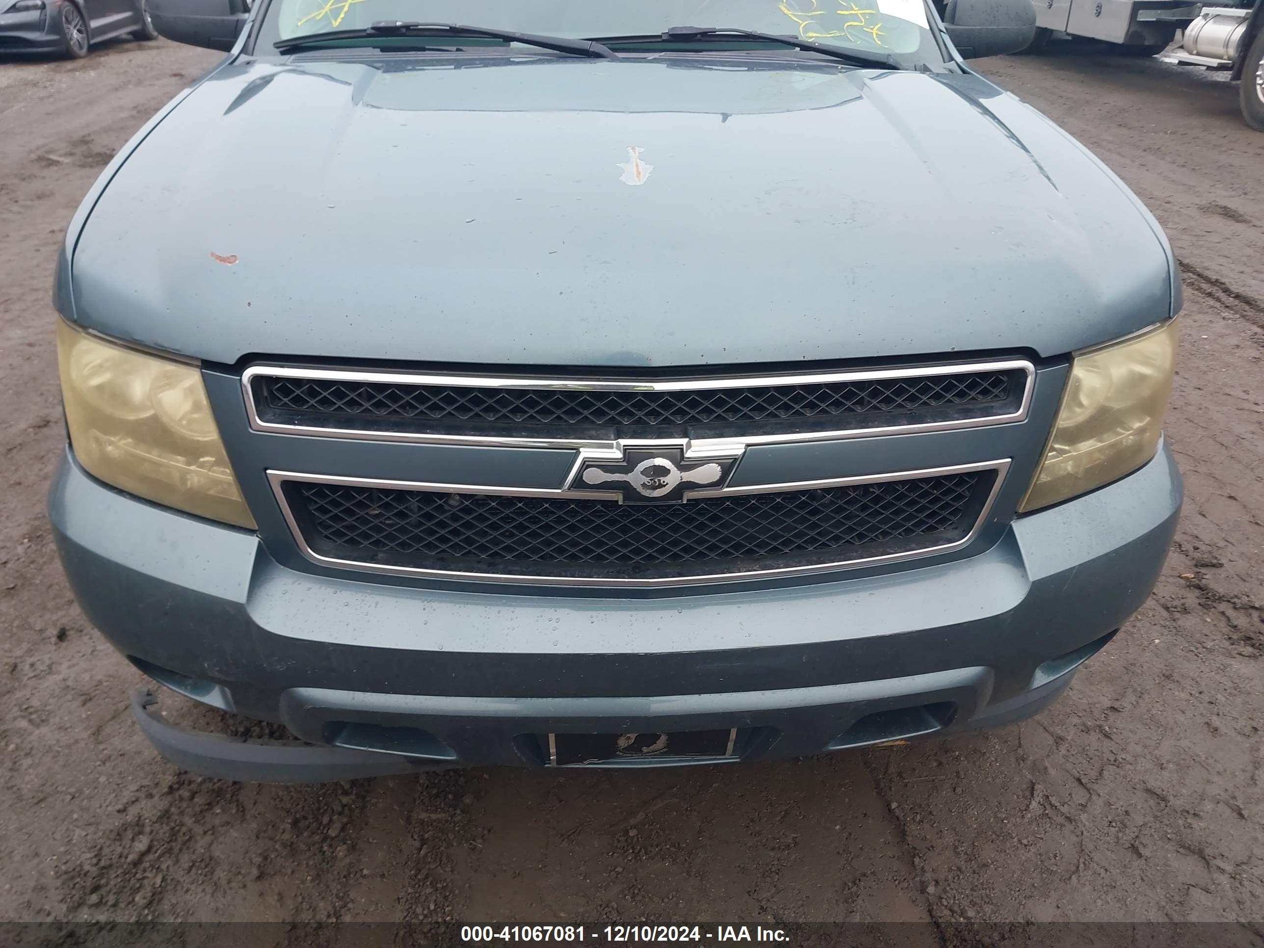 CHEVROLET TAHOE image 10
