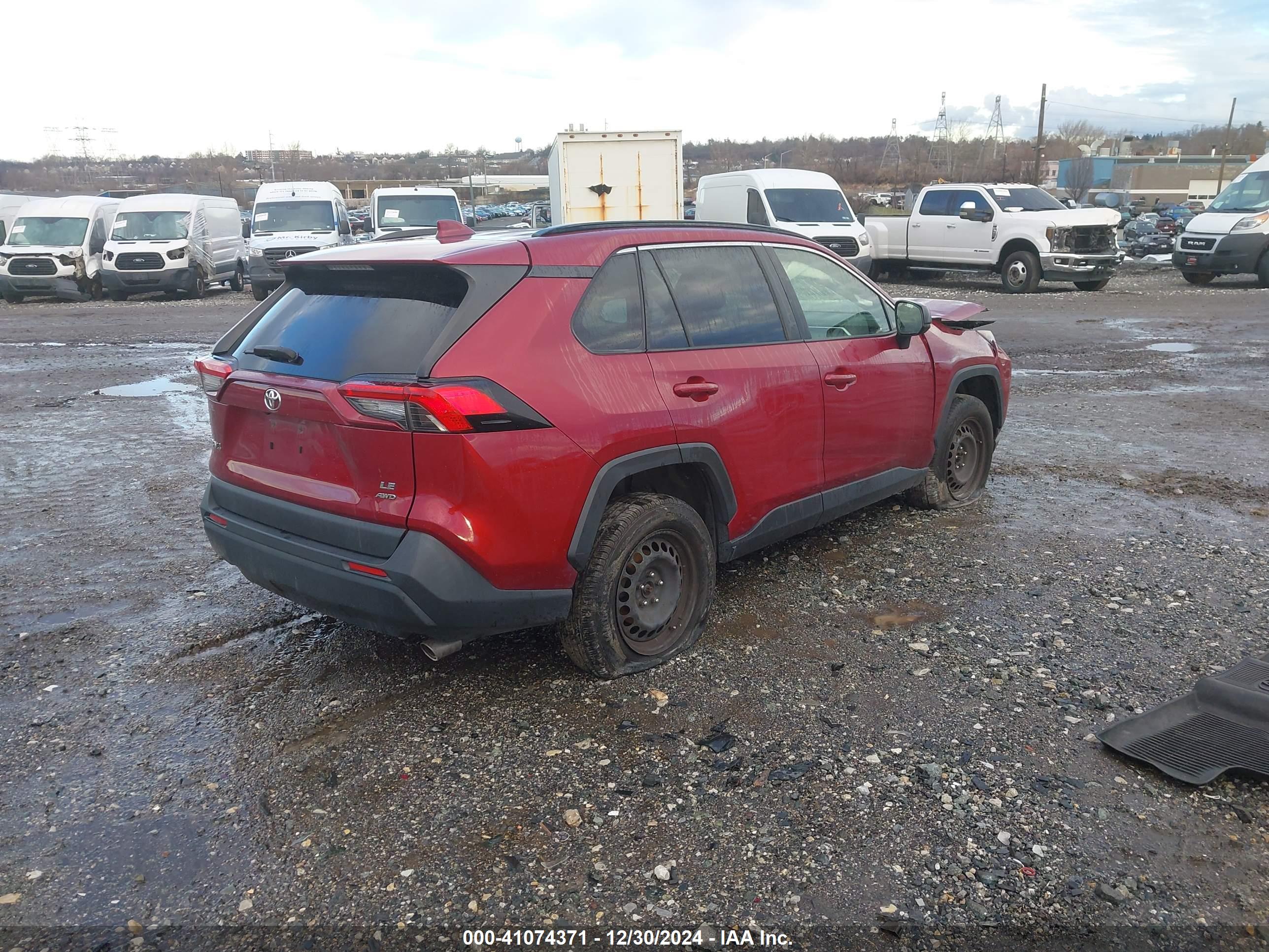 TOYOTA RAV4 image 4