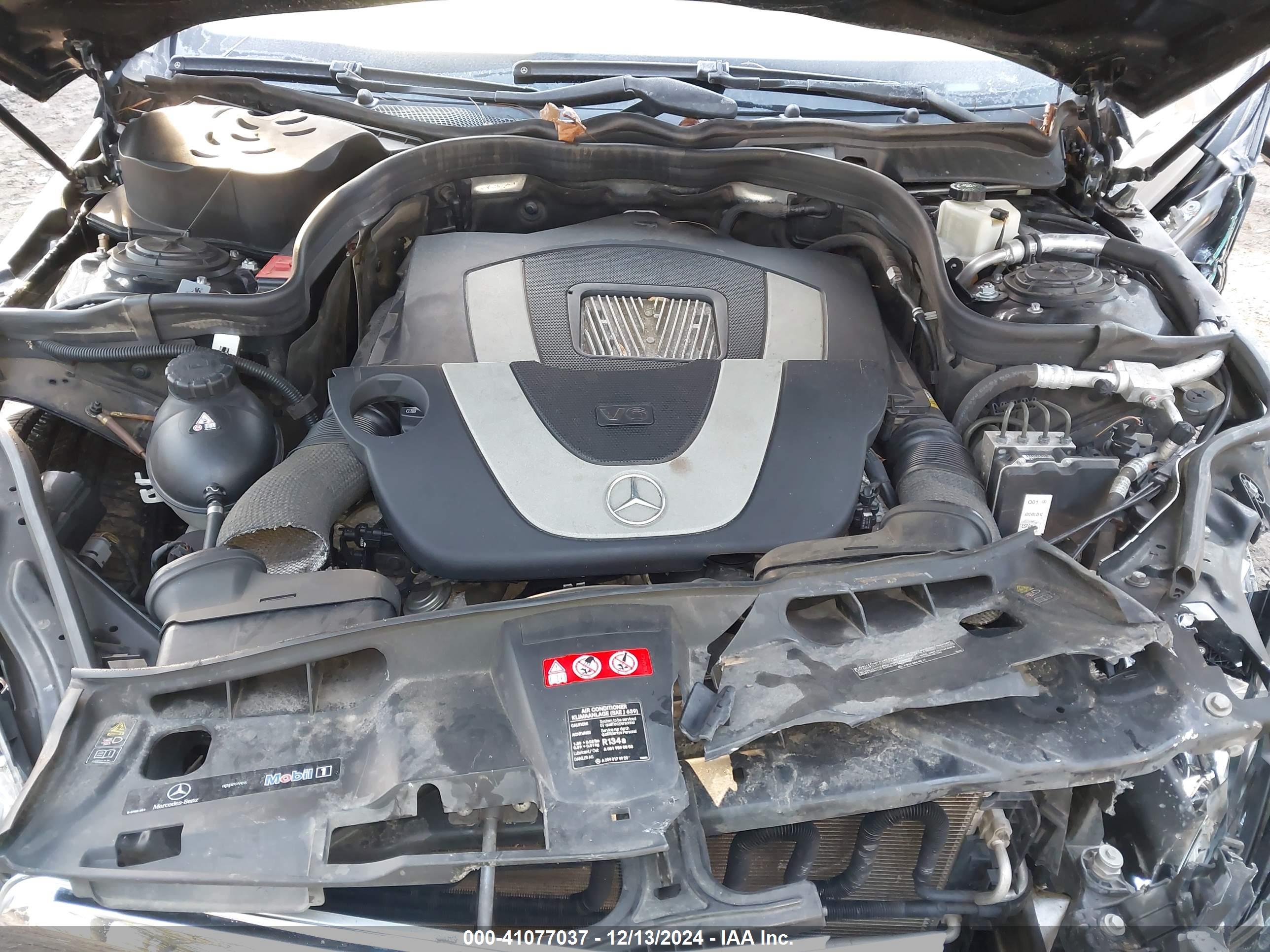 MERCEDES-BENZ E image 10
