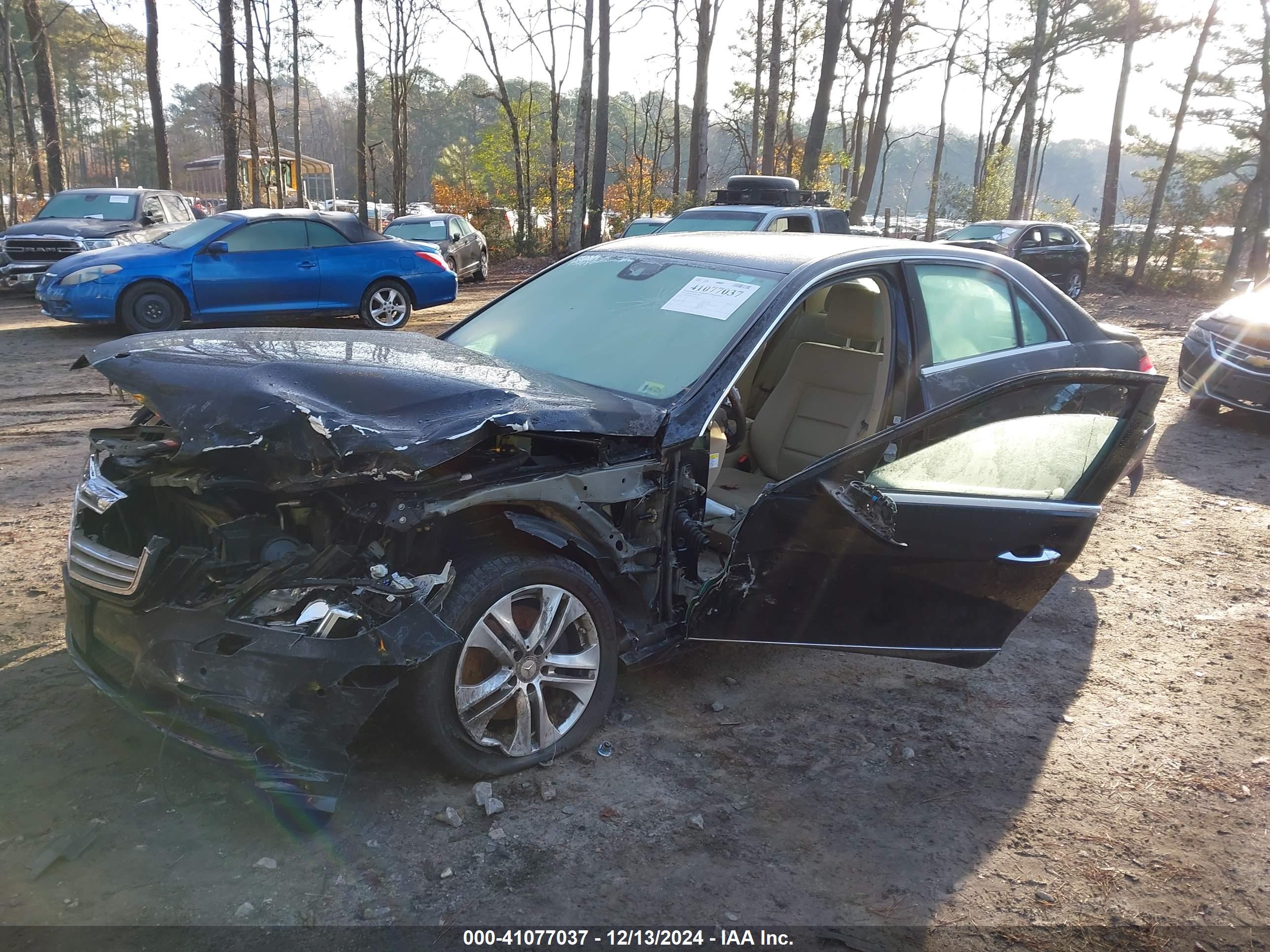 MERCEDES-BENZ E image 2