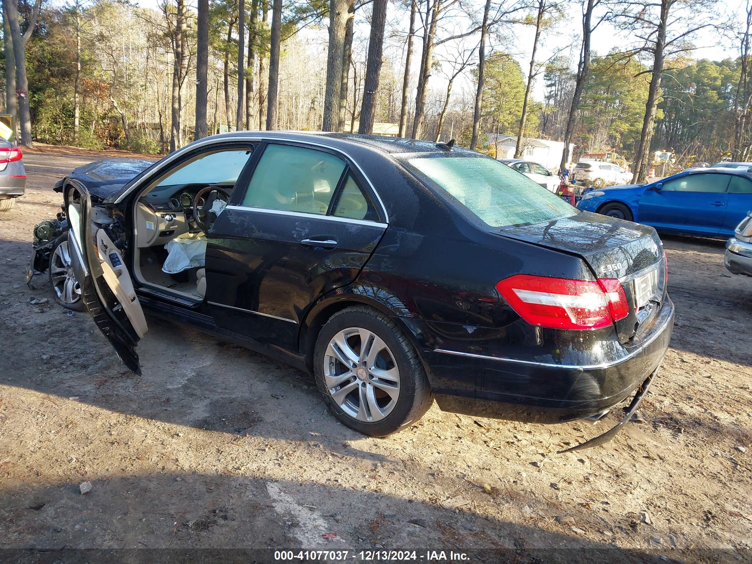 MERCEDES-BENZ E image 3
