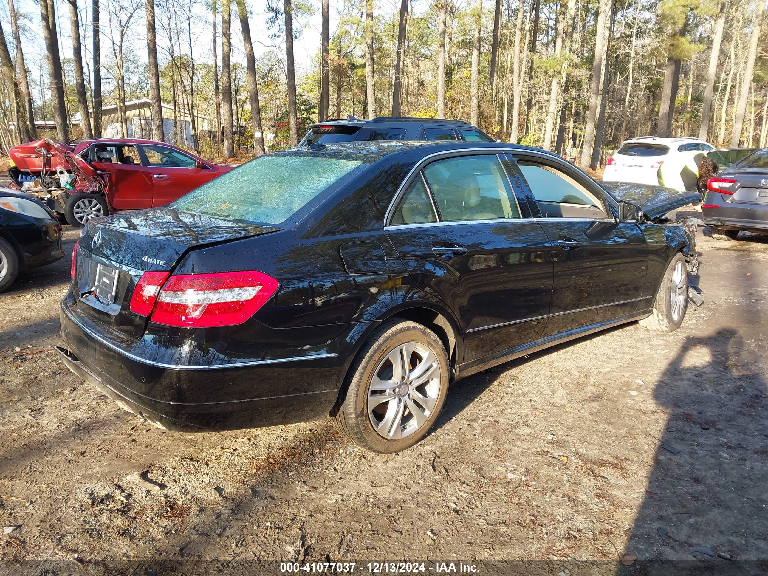 MERCEDES-BENZ E image 4
