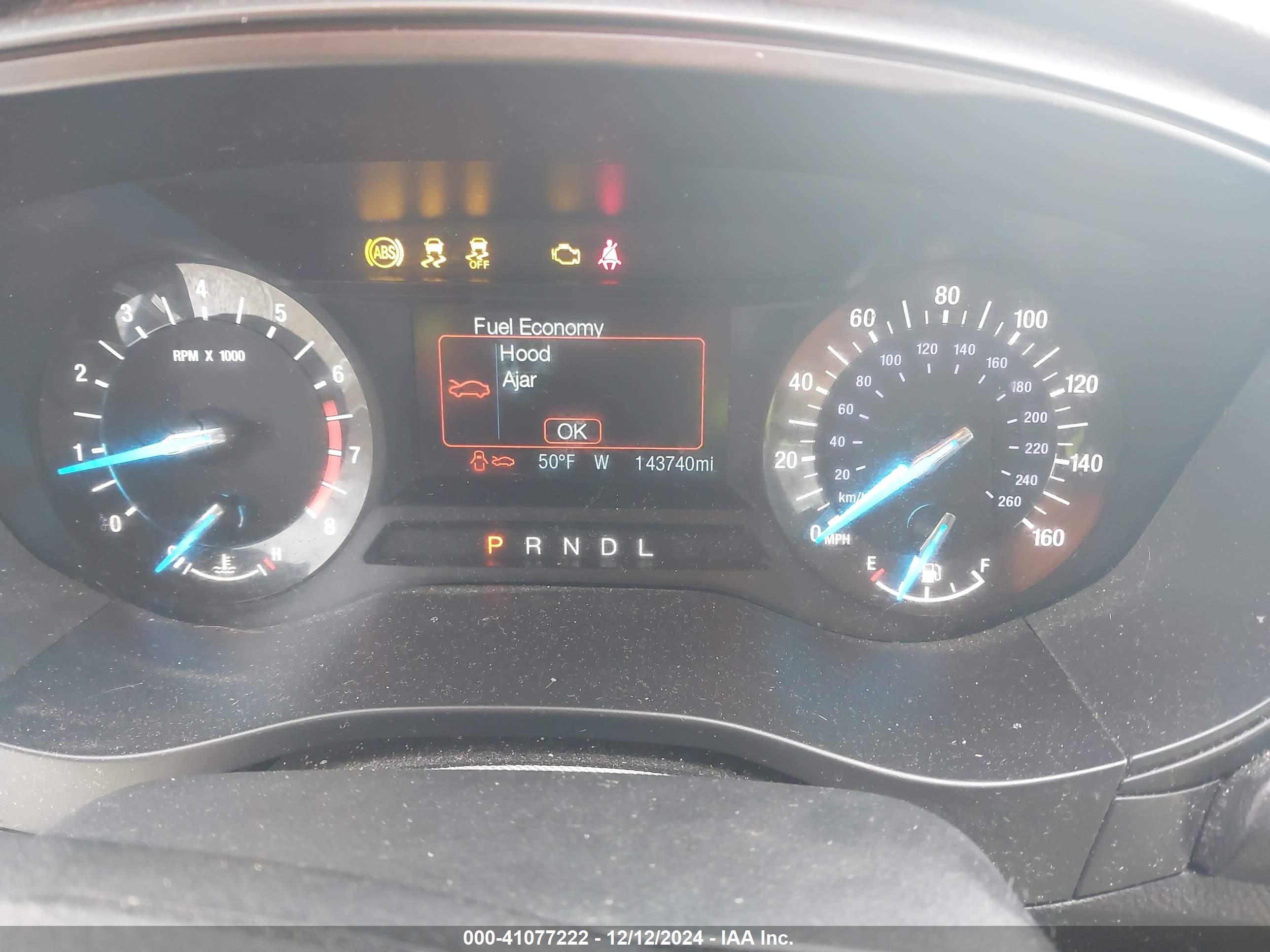 FORD FUSION image 7
