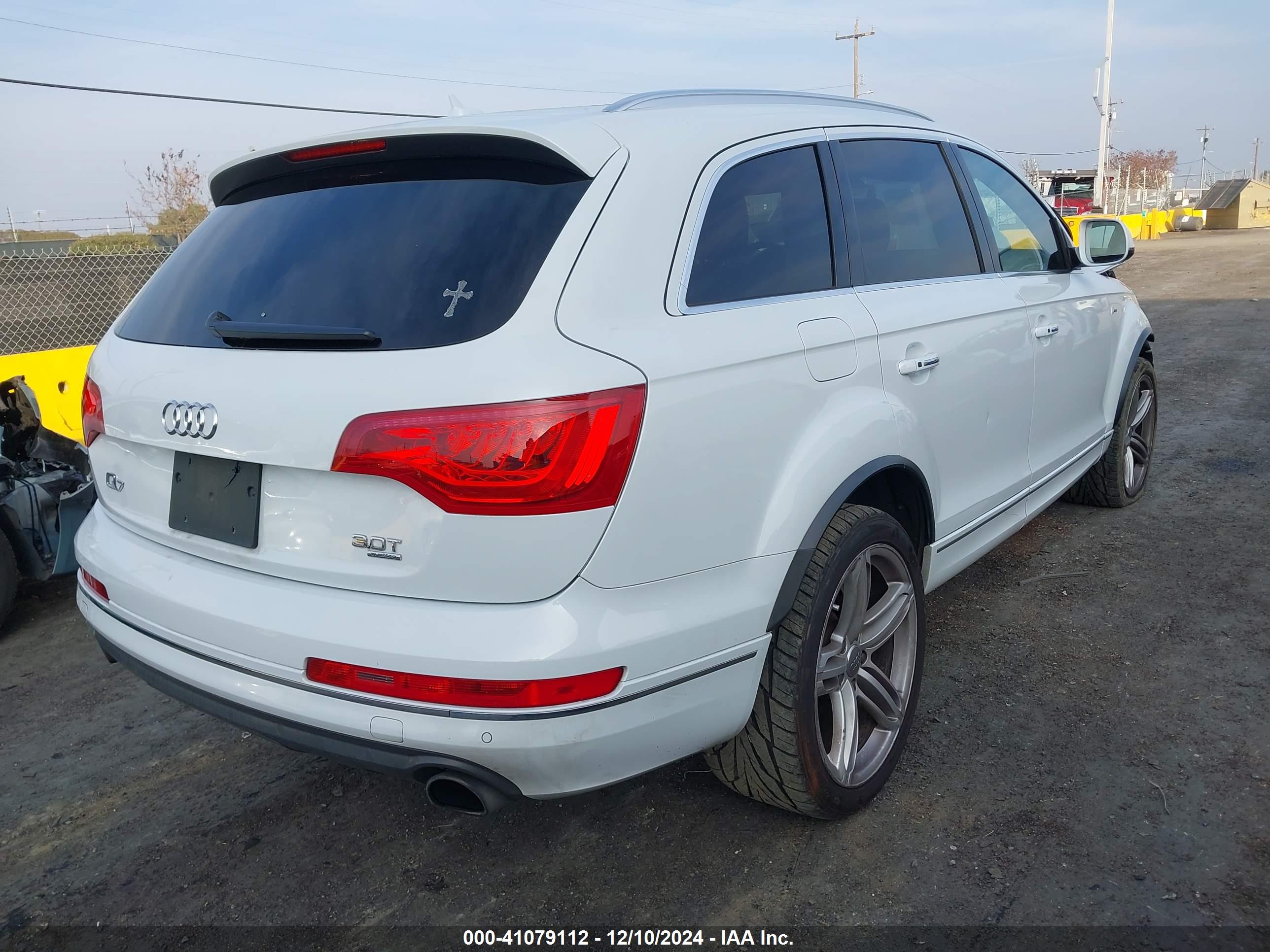 AUDI Q7 image 4