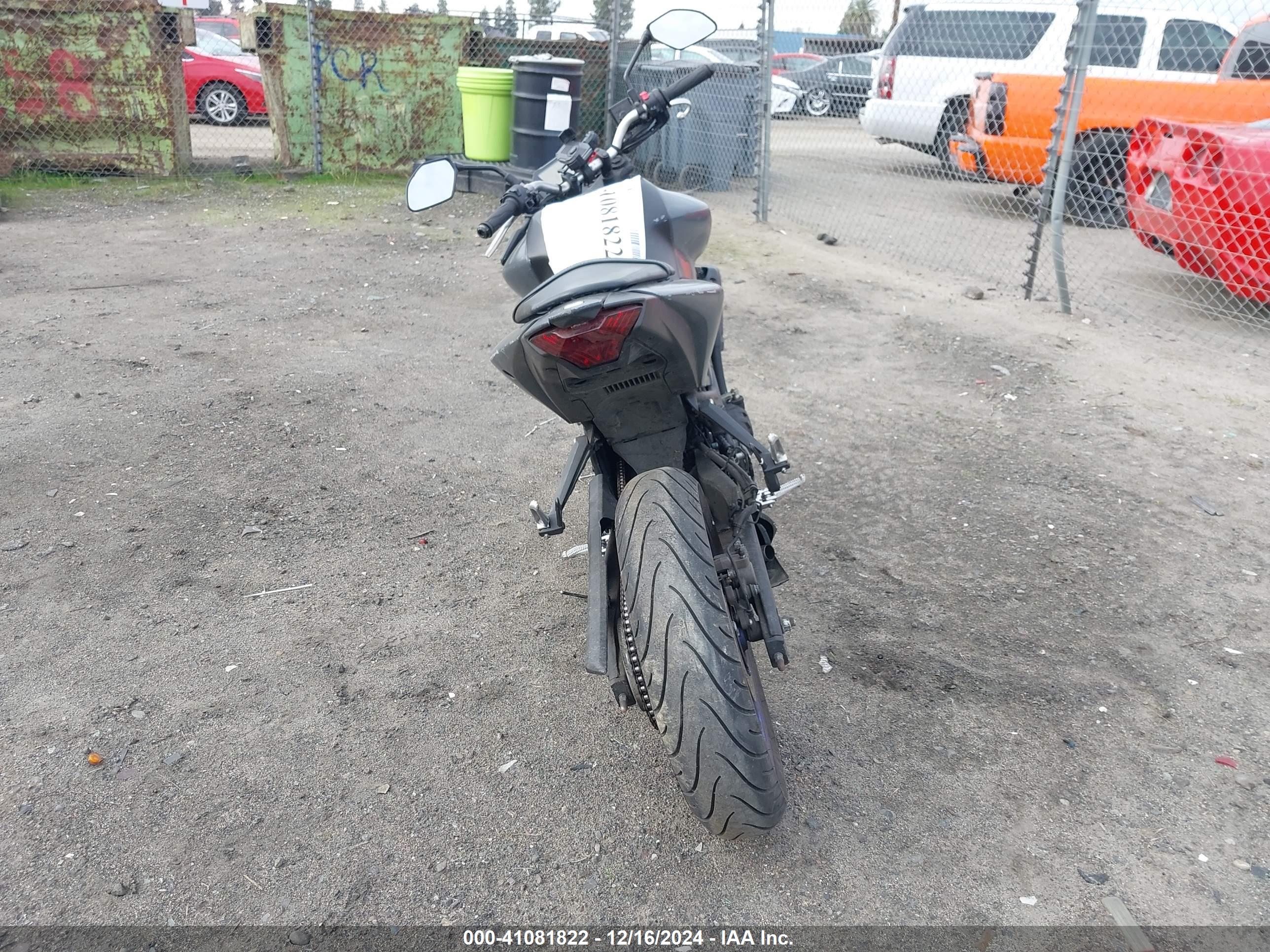 YAMAHA MT-03 image 6