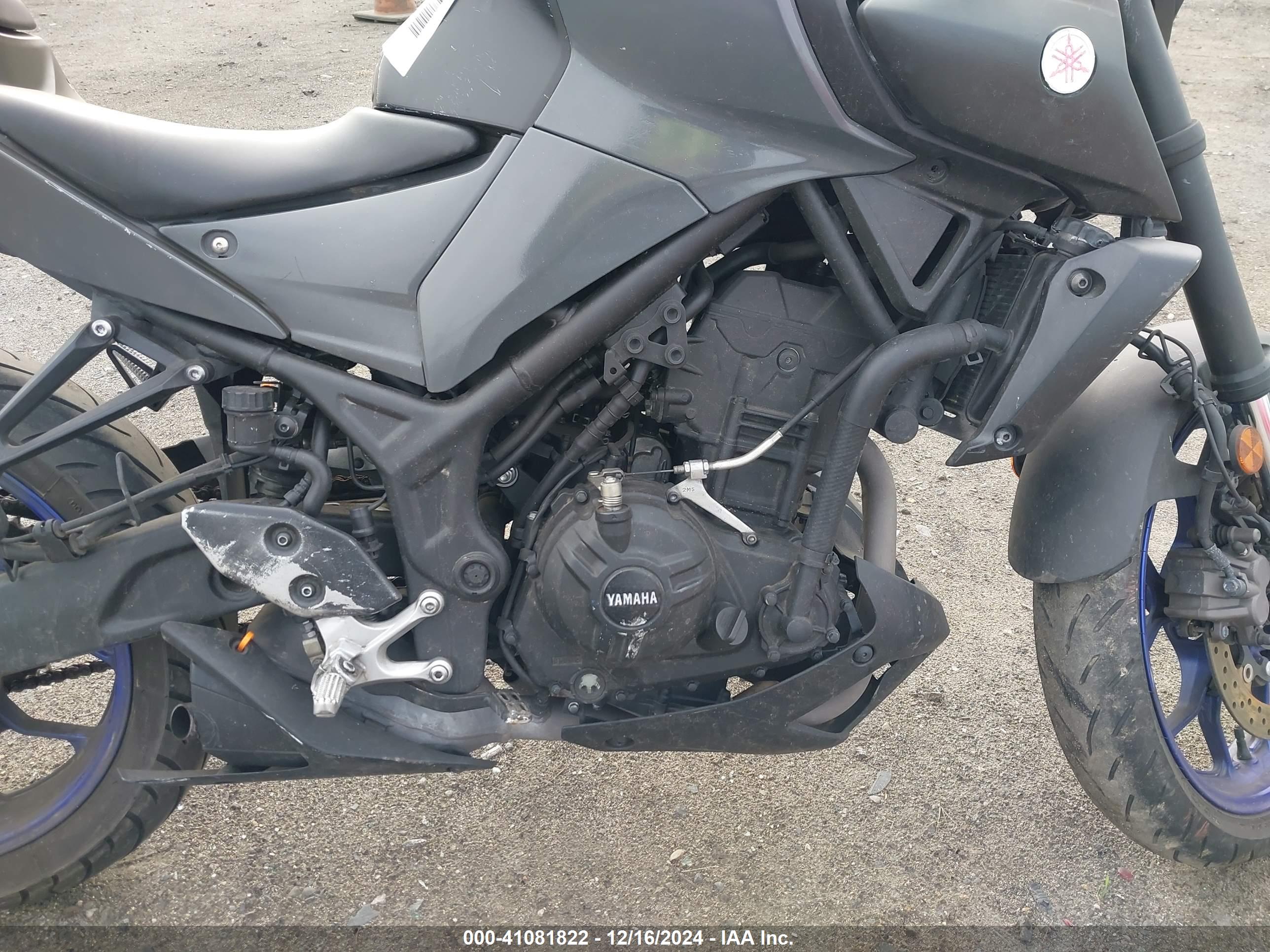 YAMAHA MT-03 image 8