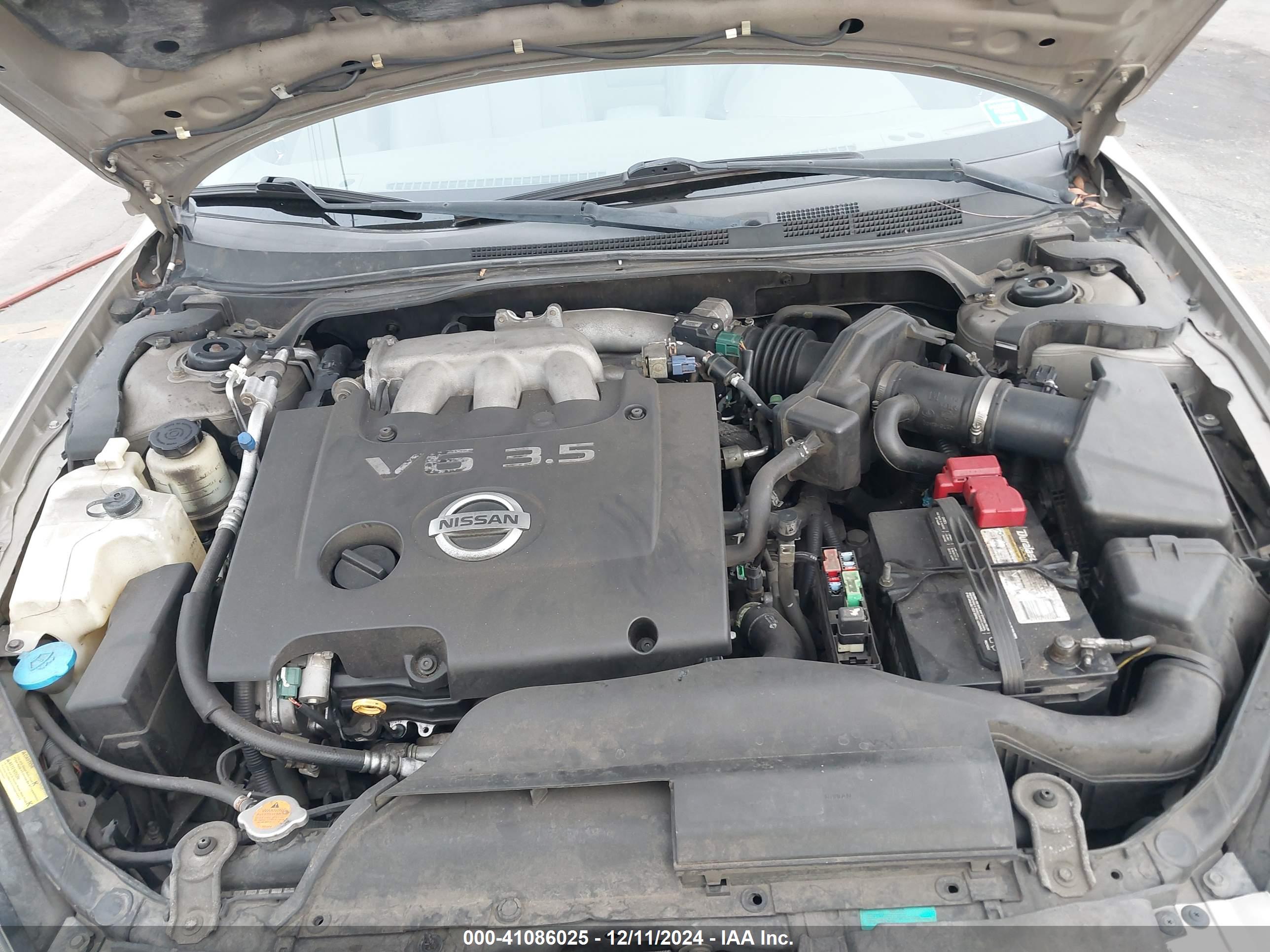 NISSAN ALTIMA image 10