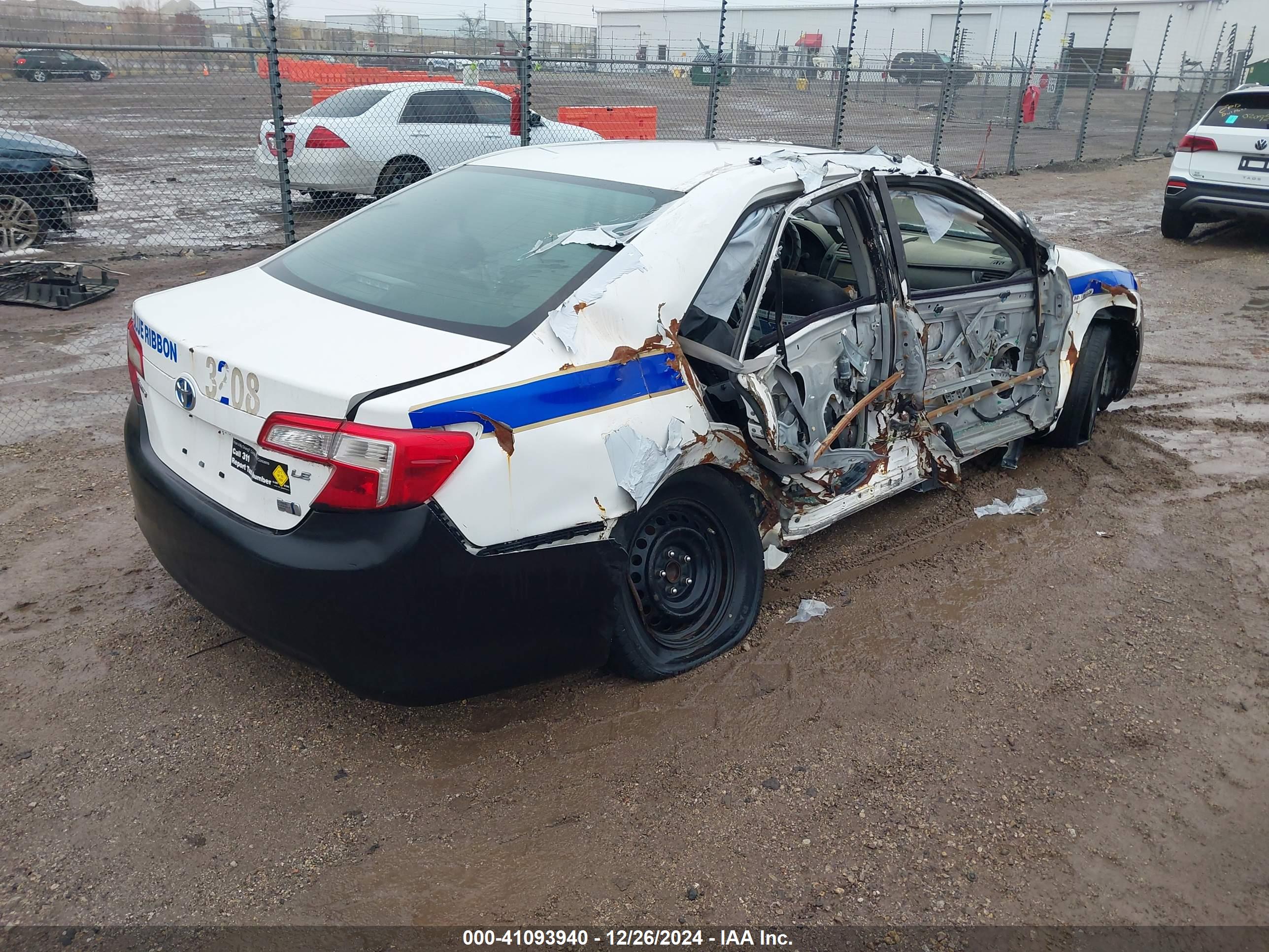 TOYOTA CAMRY image 4