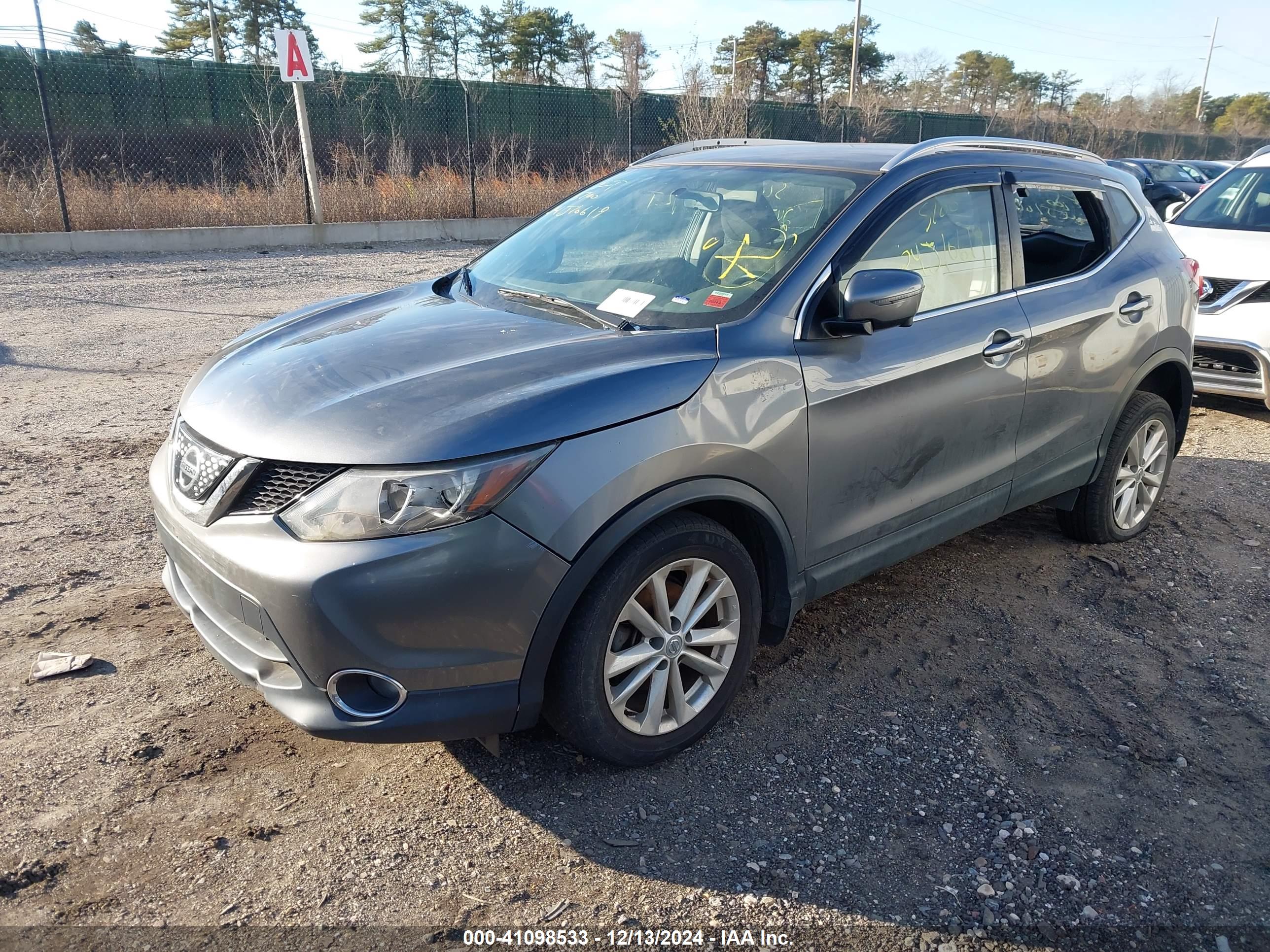NISSAN ROGUE image 2