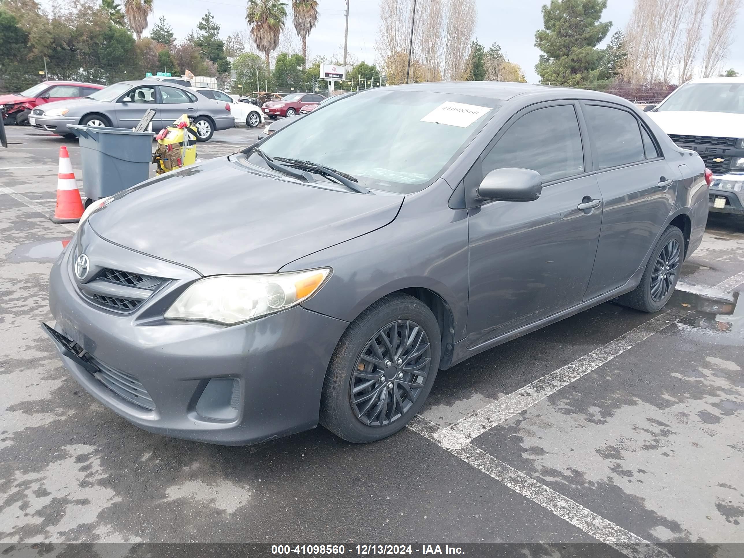 TOYOTA COROLLA image 2