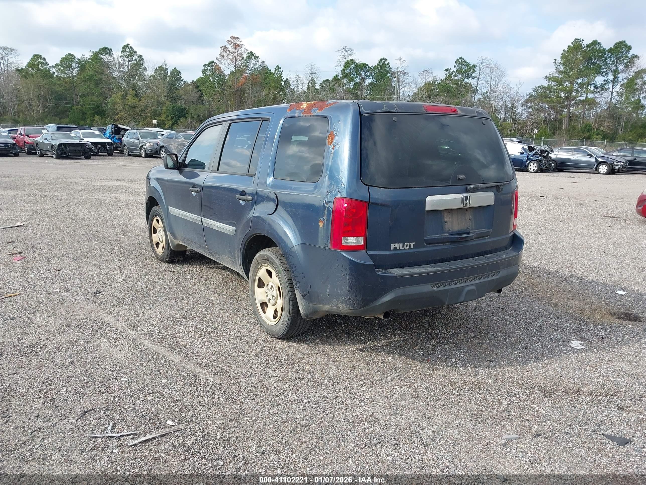 HONDA PILOT image 3