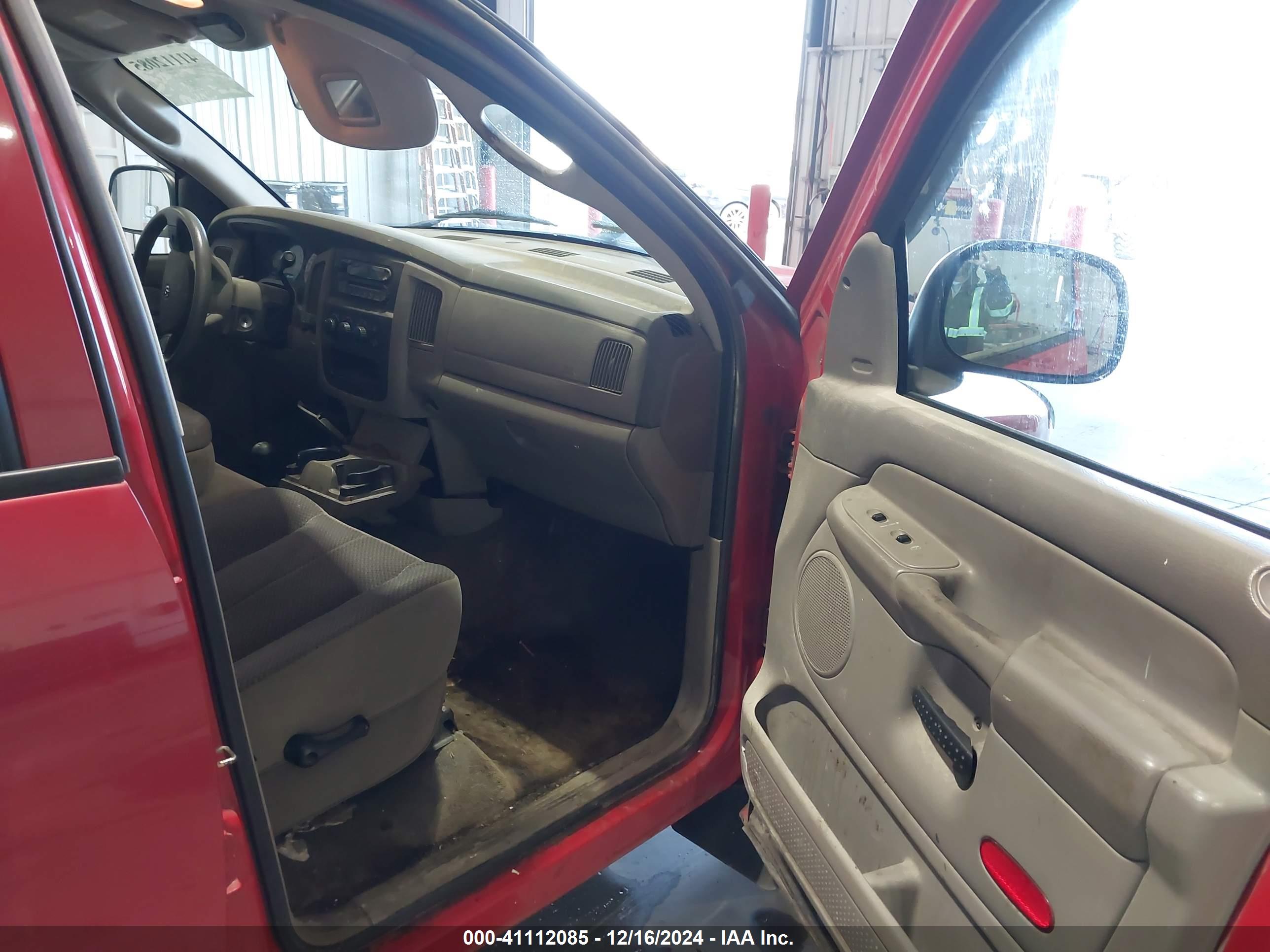 DODGE RAM image 5