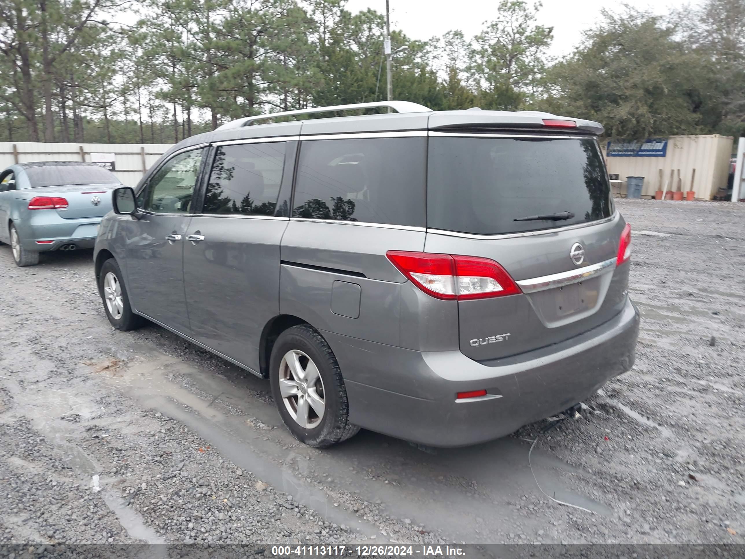 NISSAN QUEST image 3